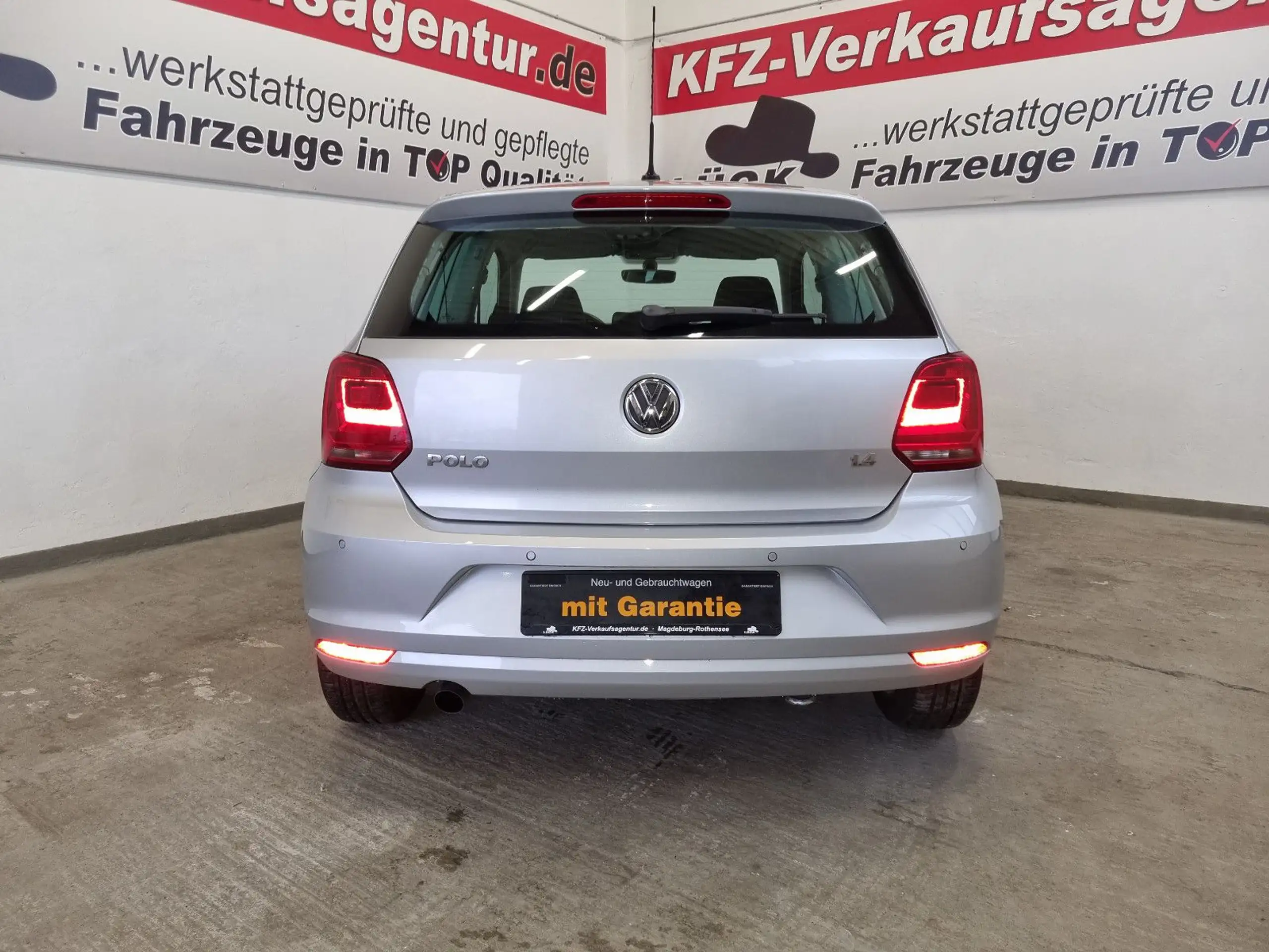 Volkswagen - Polo