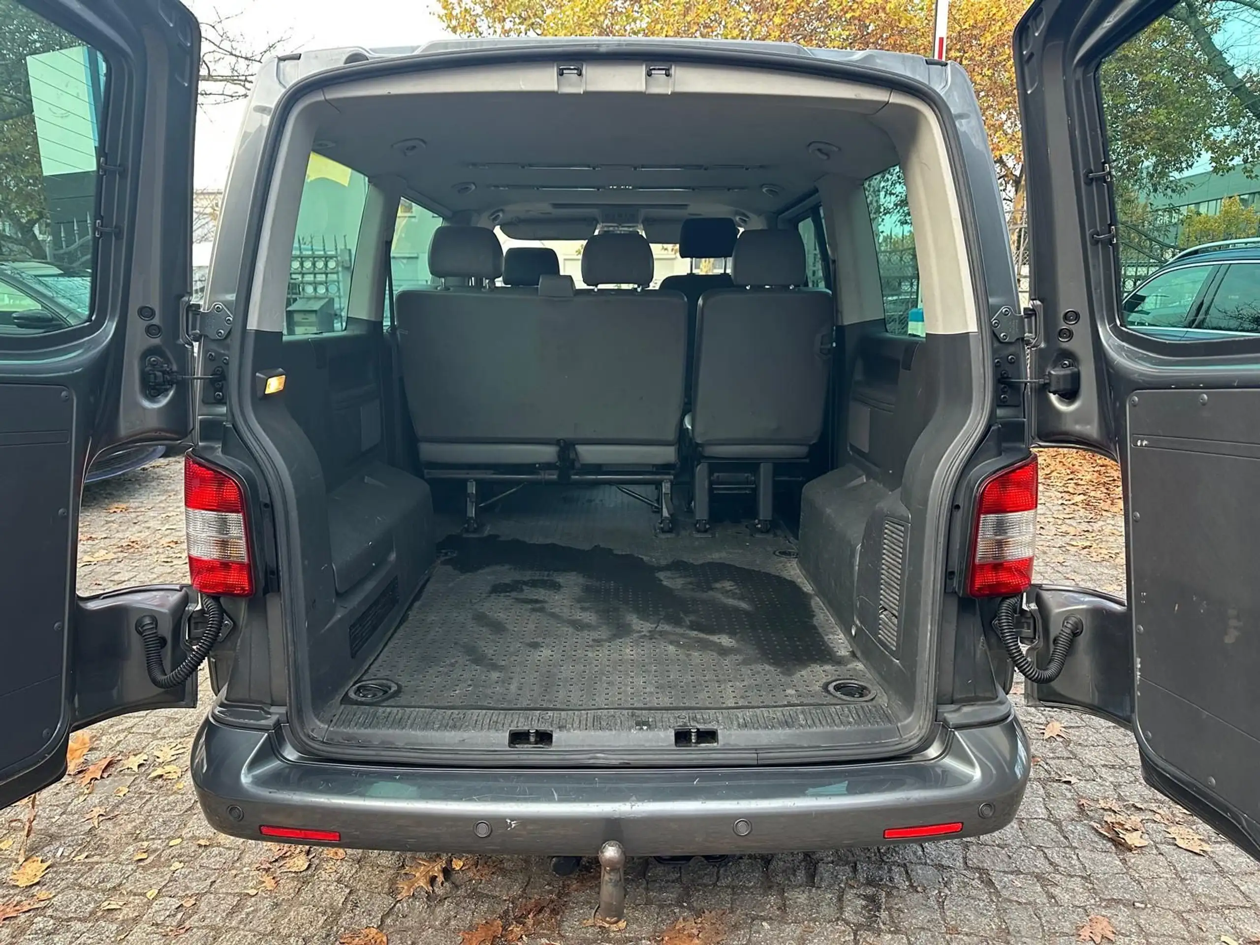 Volkswagen - T5 Transporter