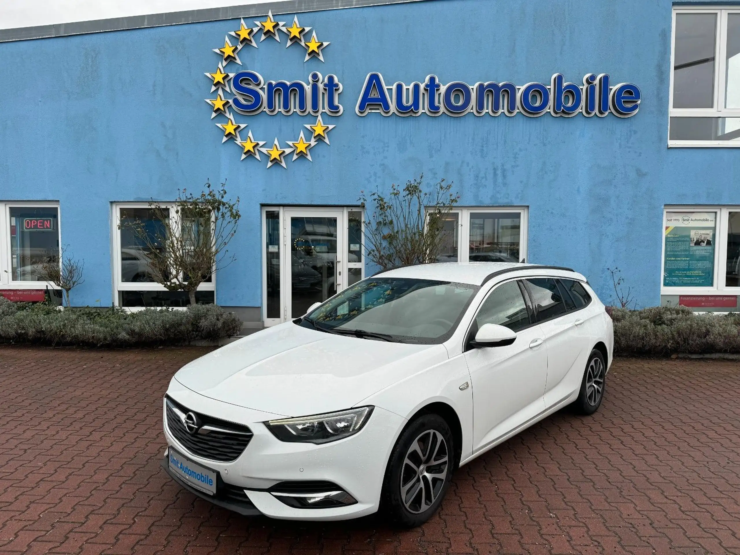 Opel - Insignia