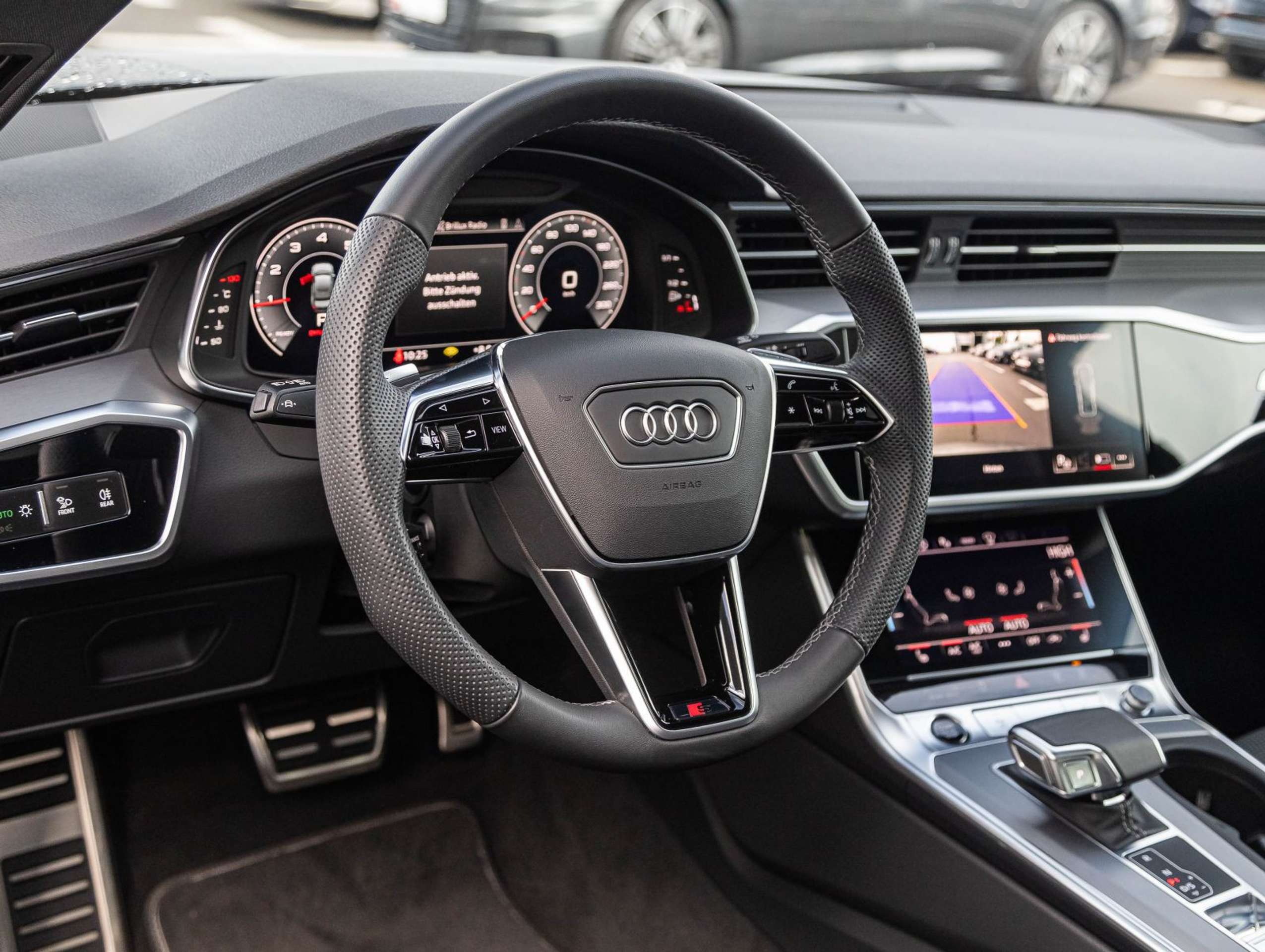 Audi - A6