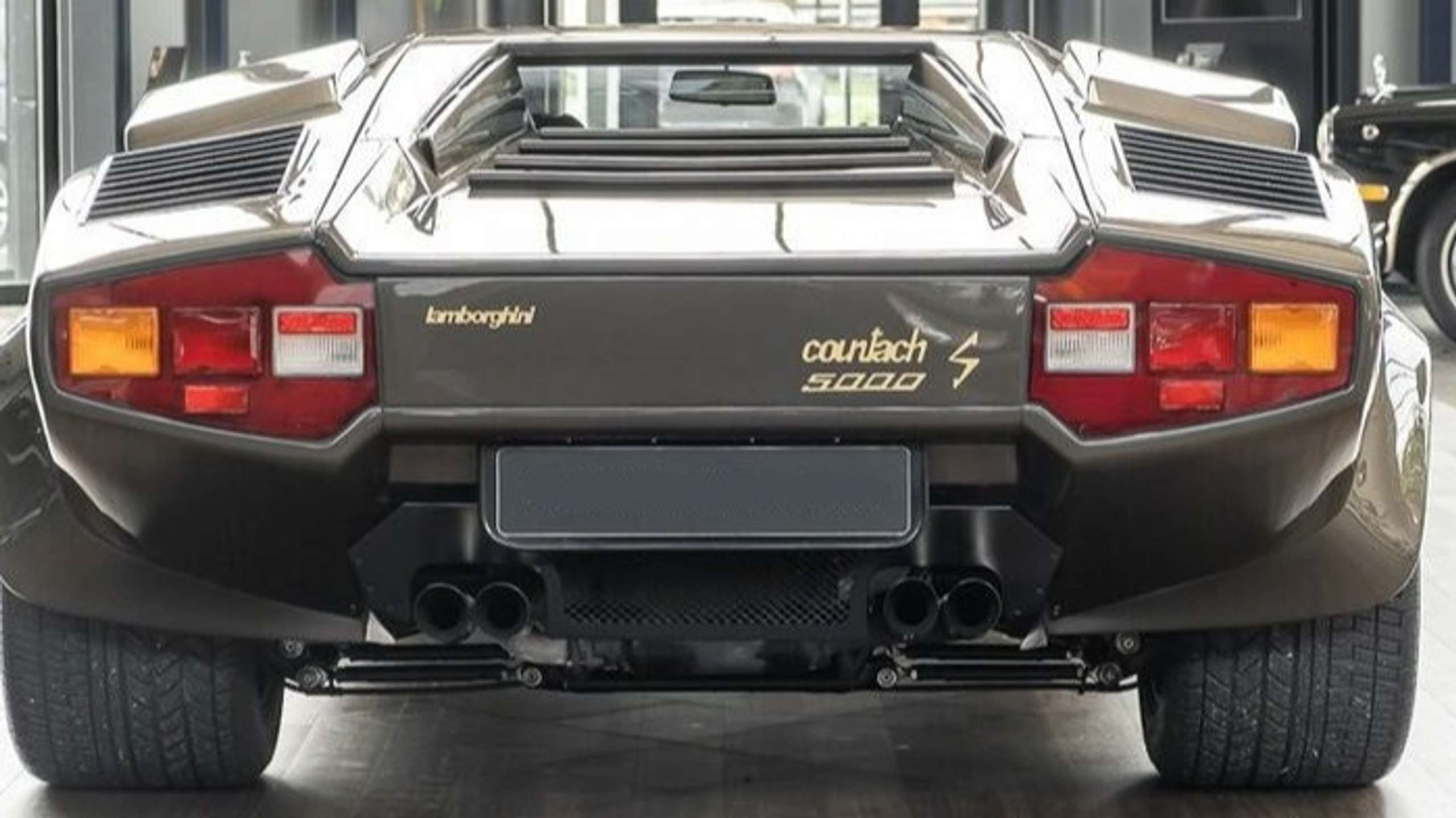 Lamborghini - Countach