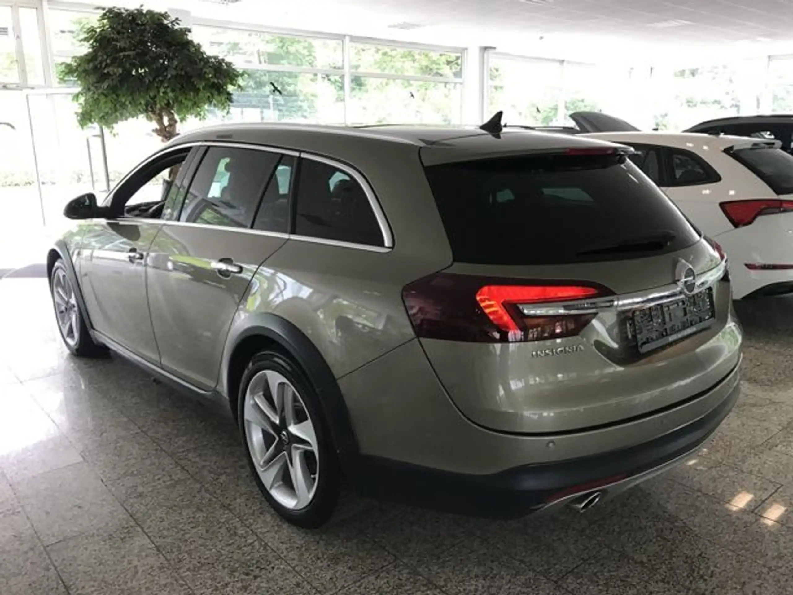 Opel - Insignia