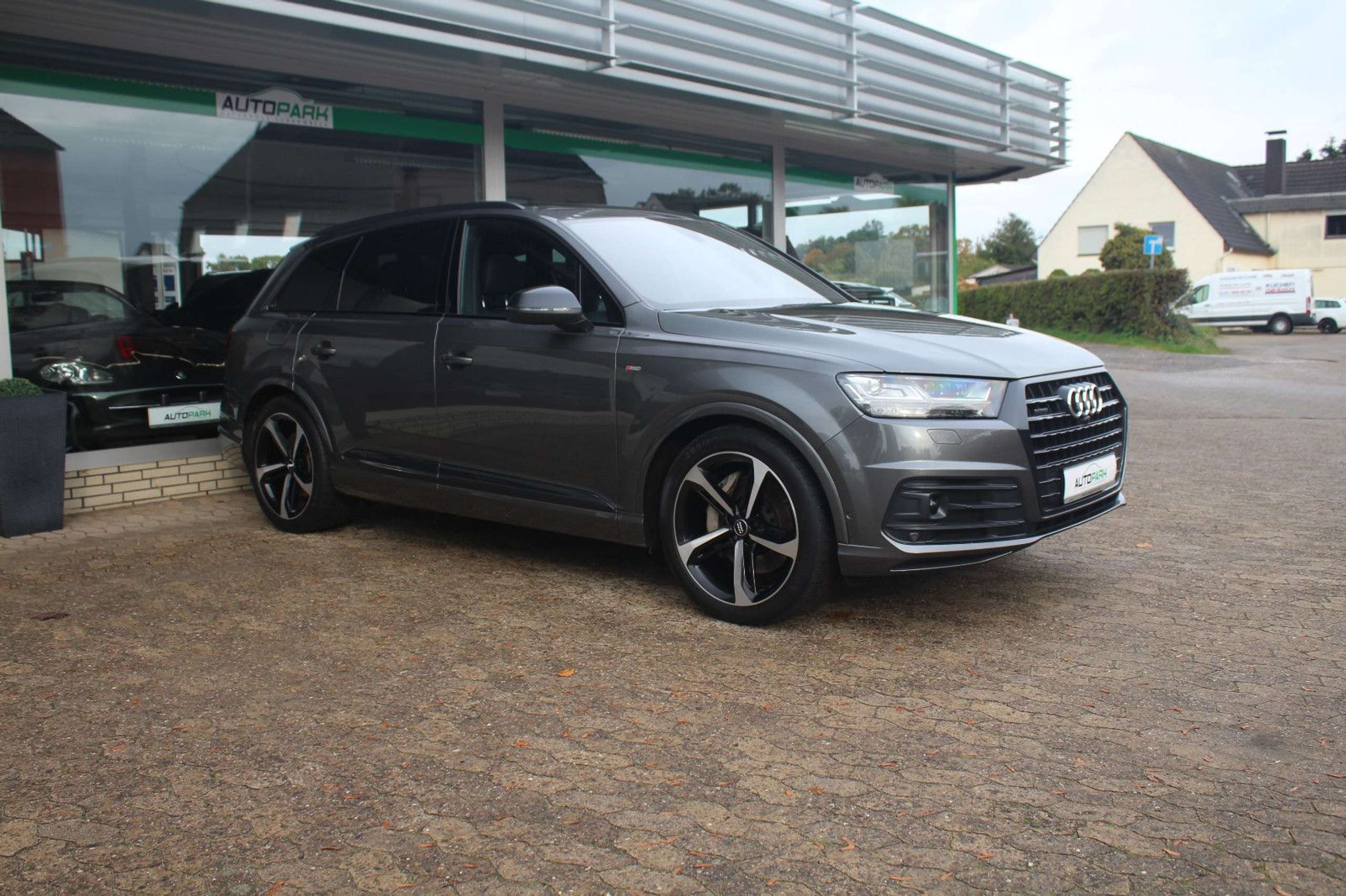 Audi - Q7