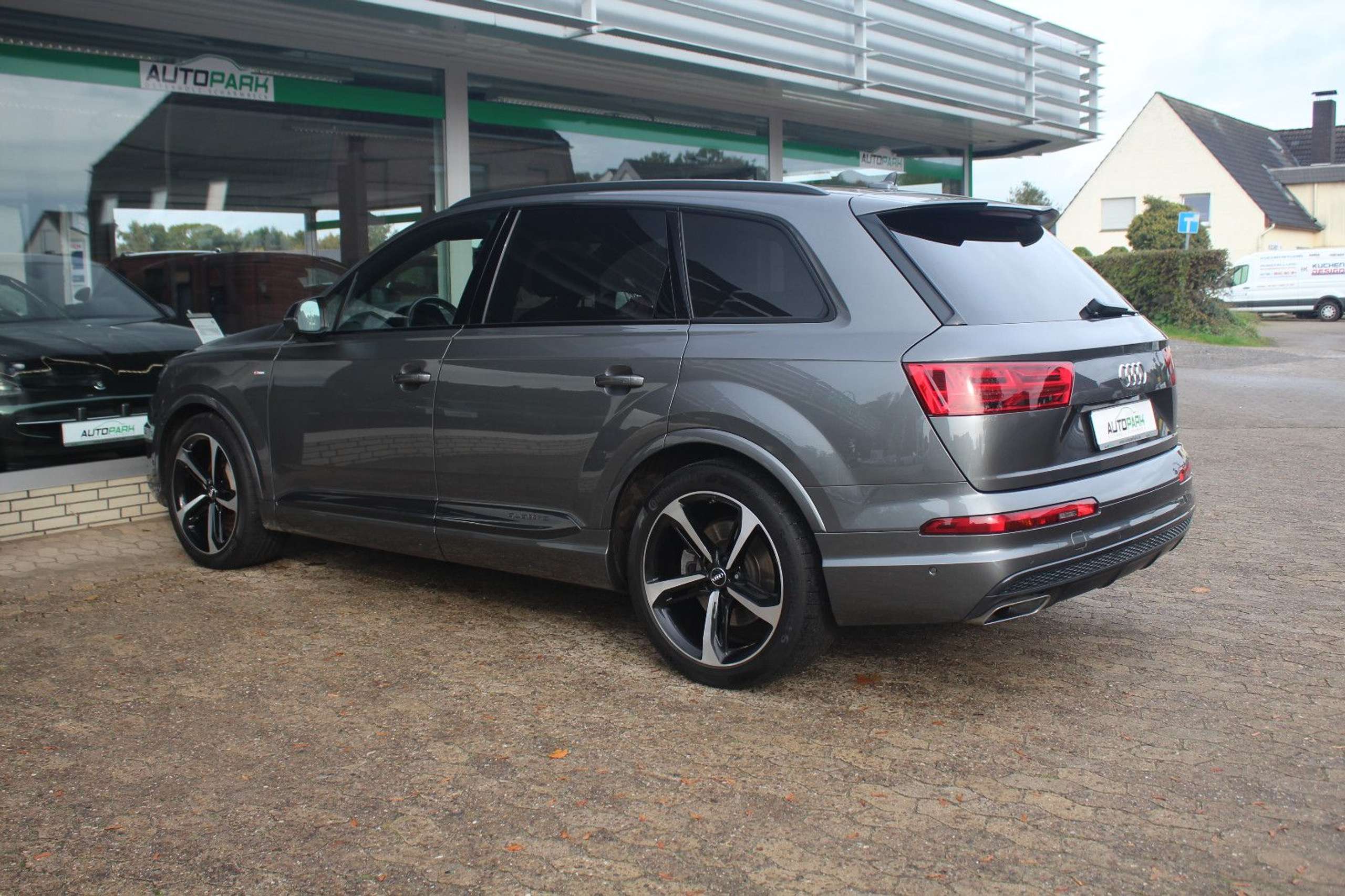 Audi - Q7