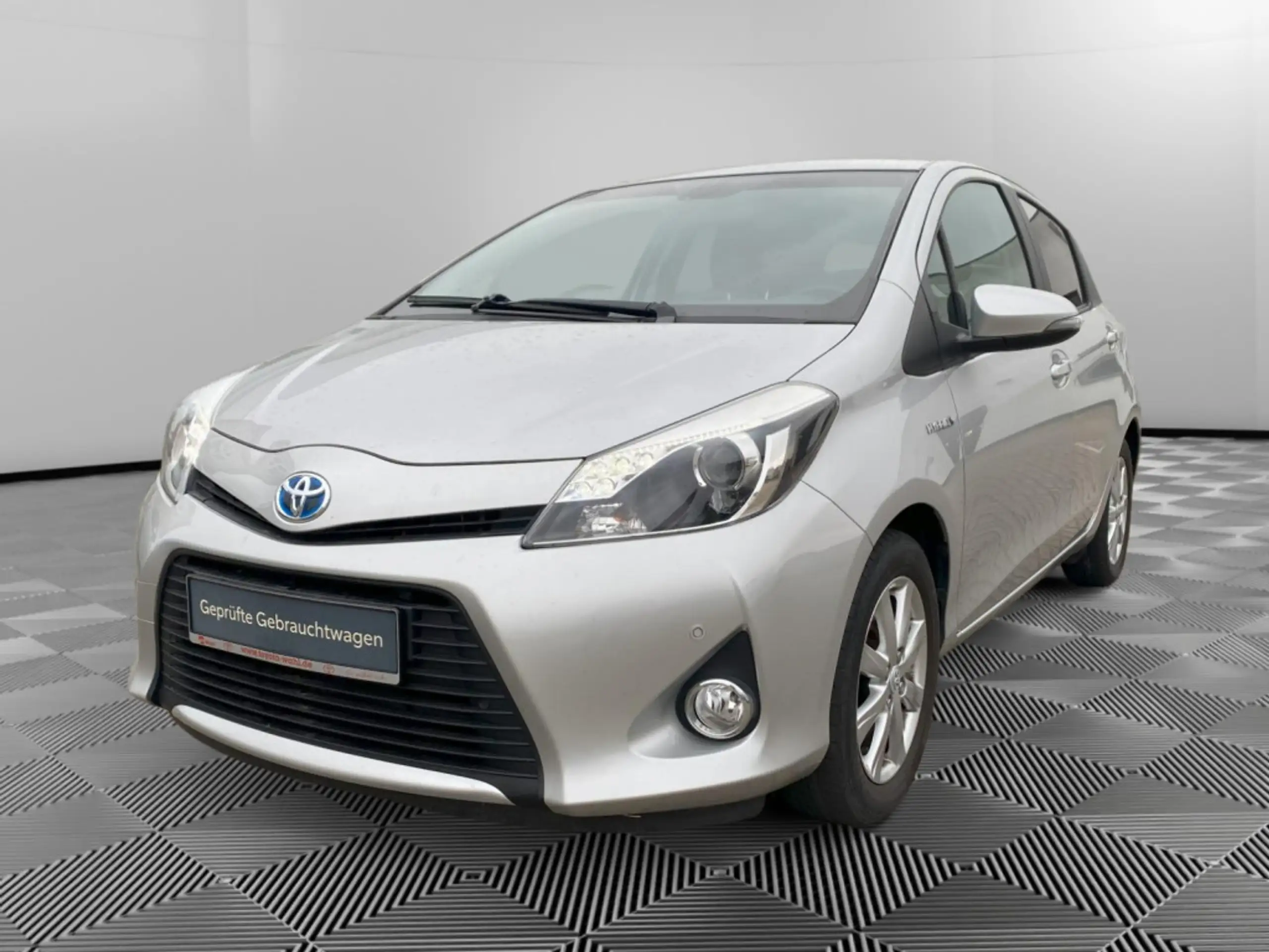 Toyota - Yaris