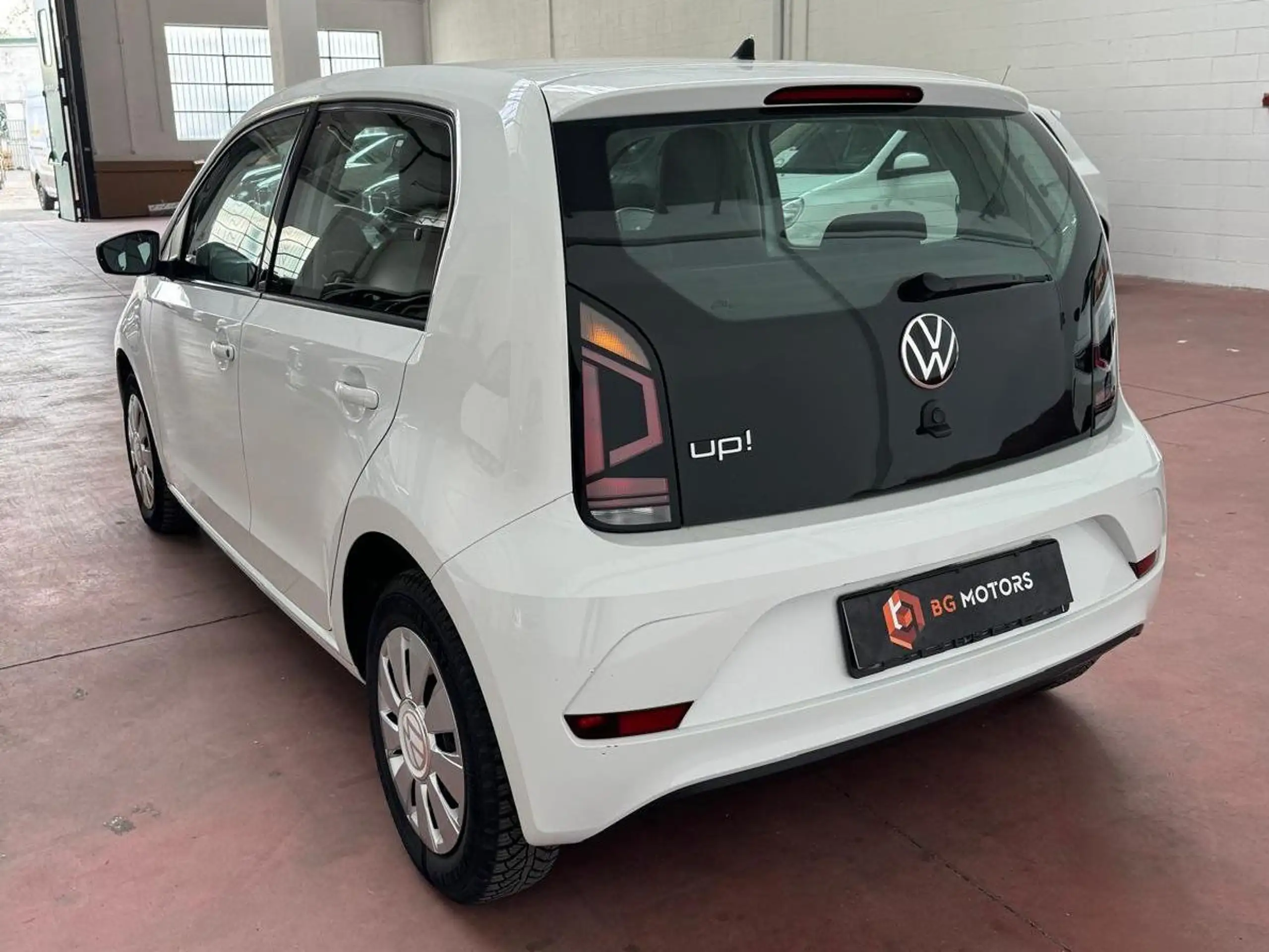 Volkswagen - up!