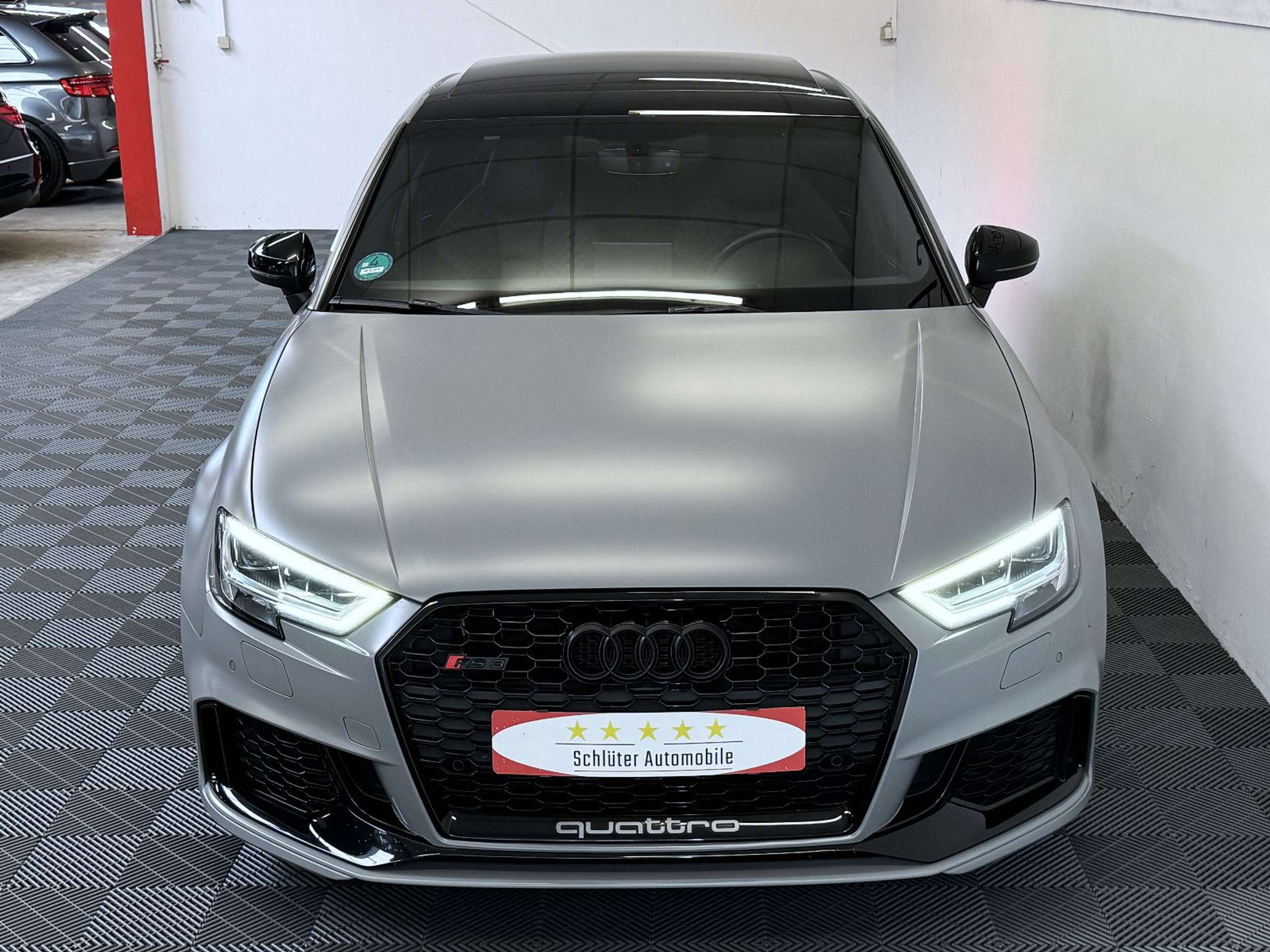 Audi - RS3