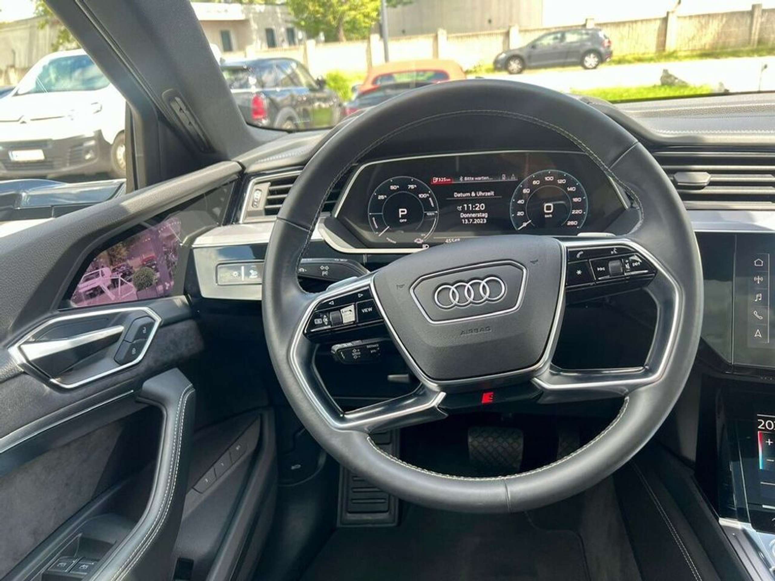 Audi - e-tron