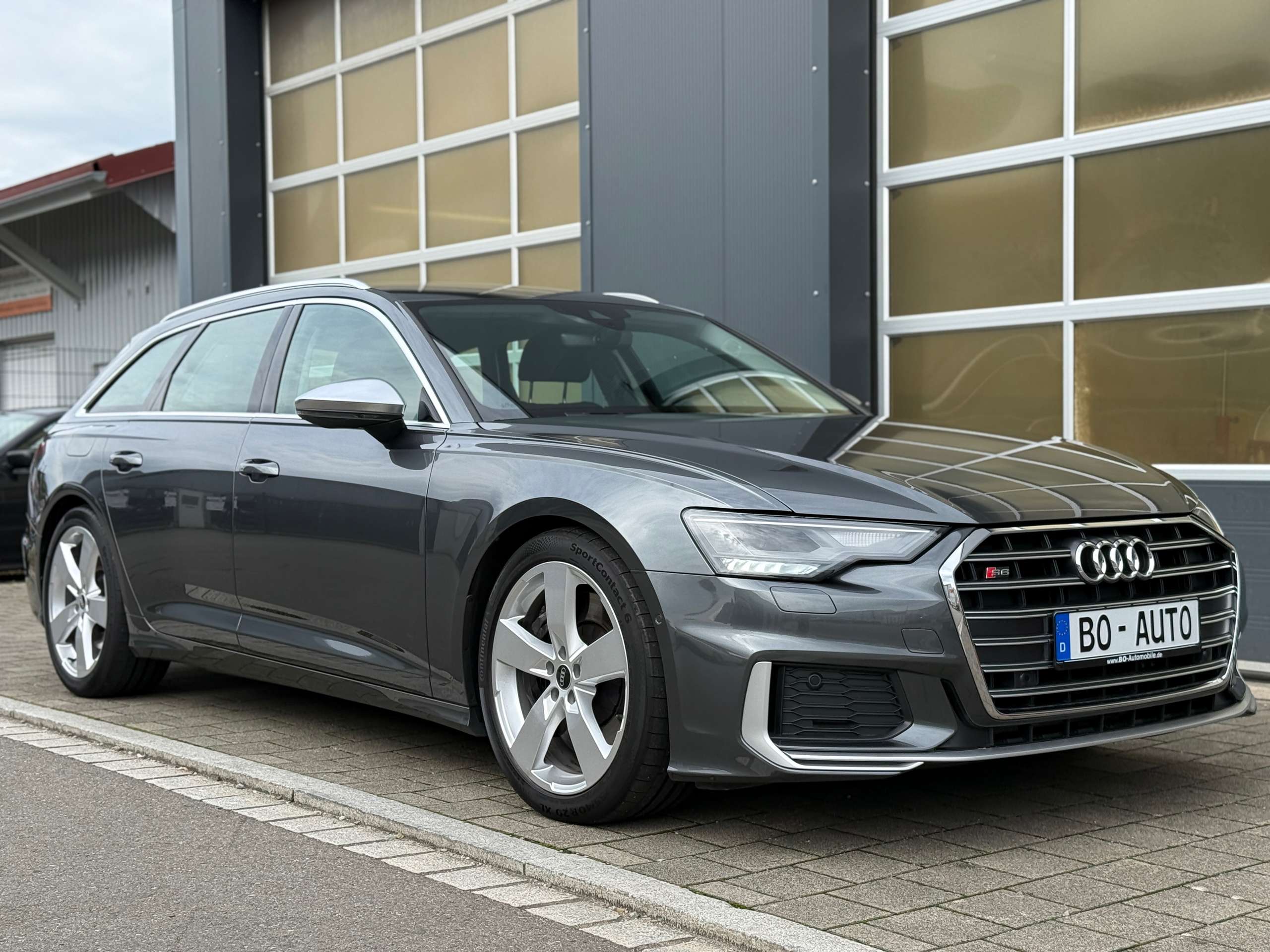 Audi - S6