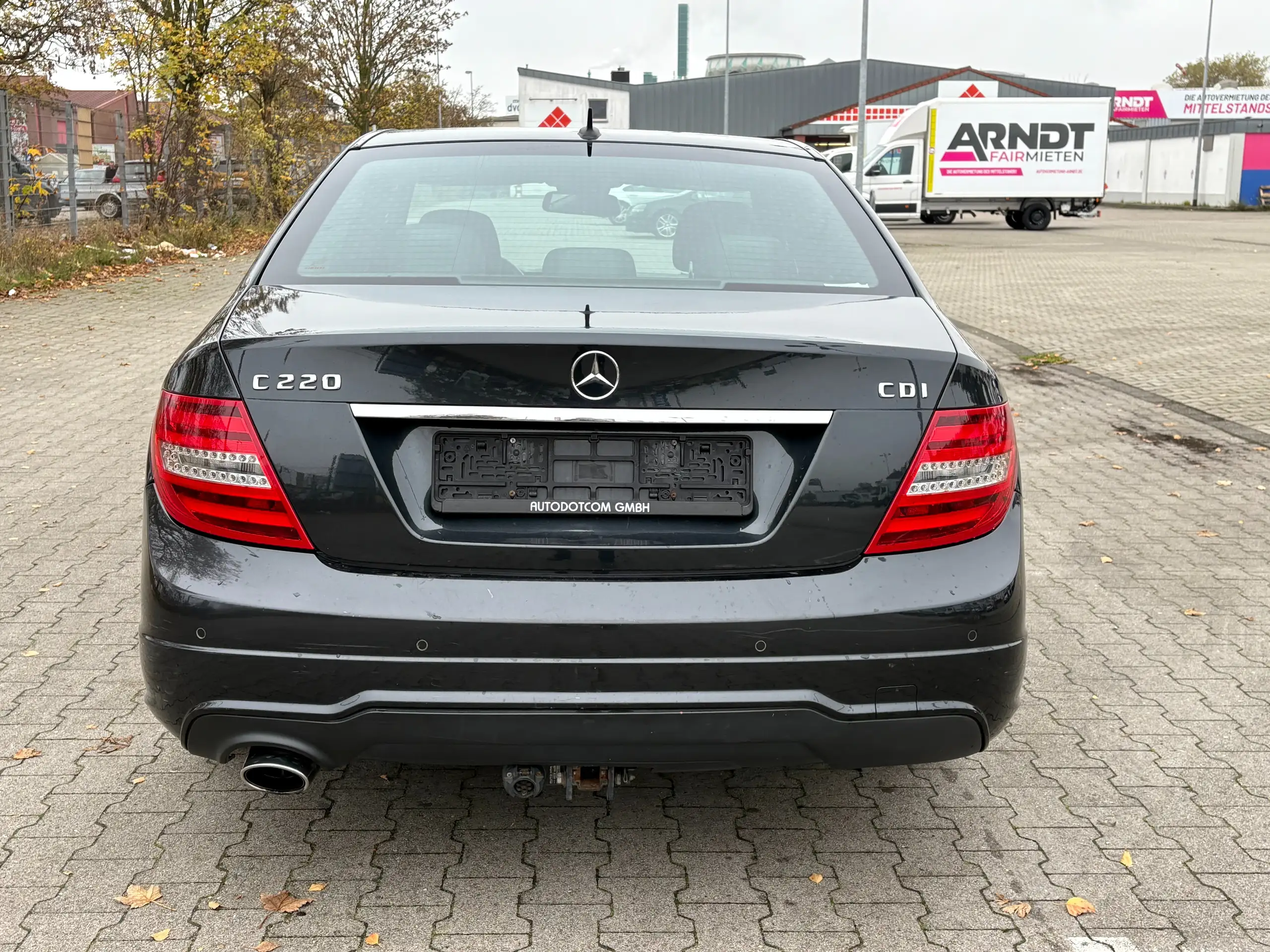 Mercedes-Benz - C 220