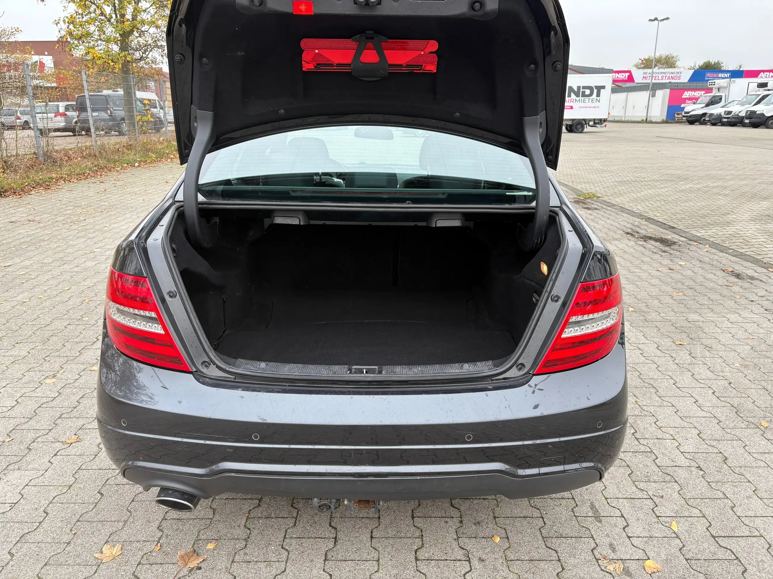 Mercedes-Benz - C 220