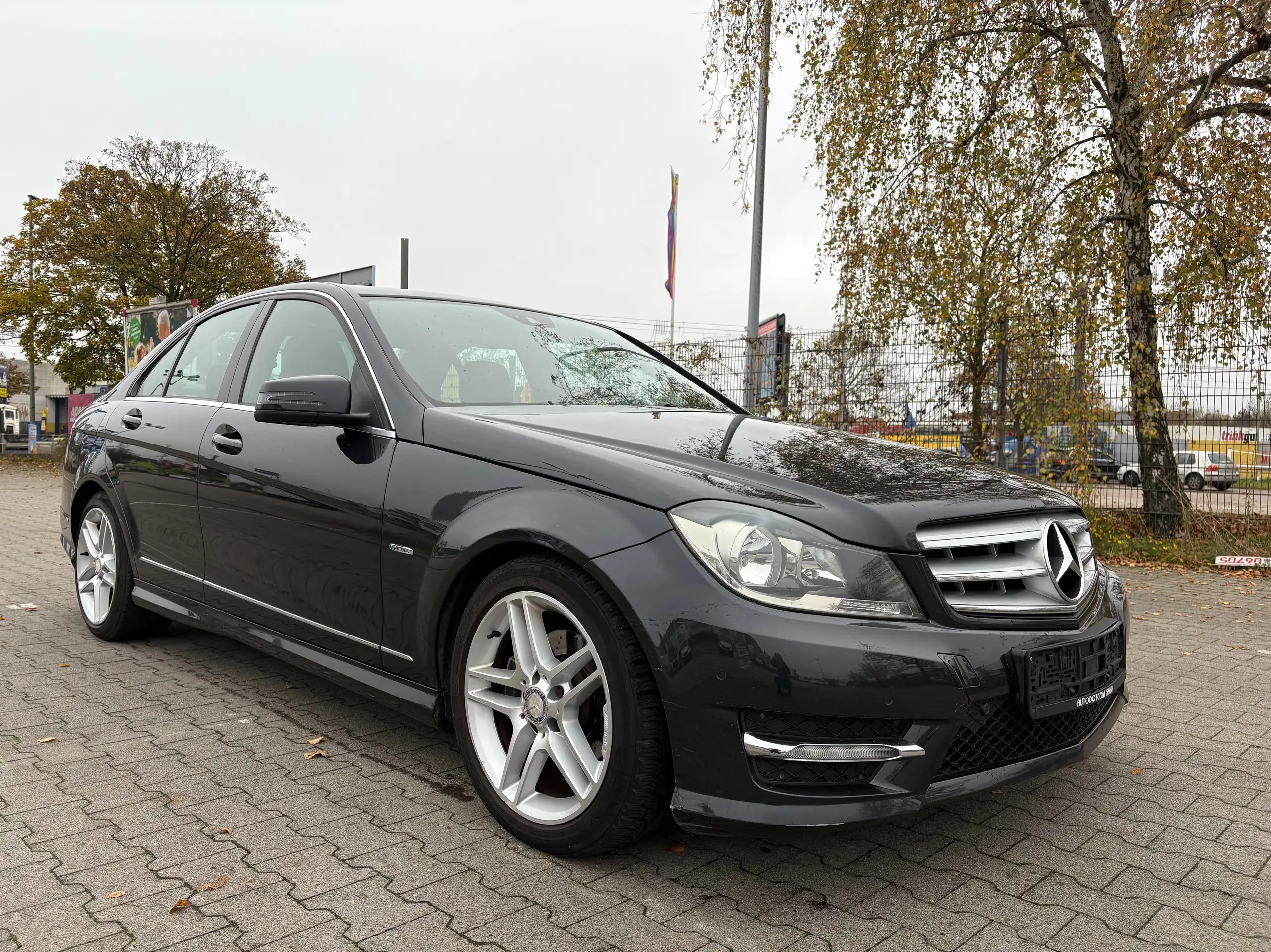 Mercedes-Benz - C 220