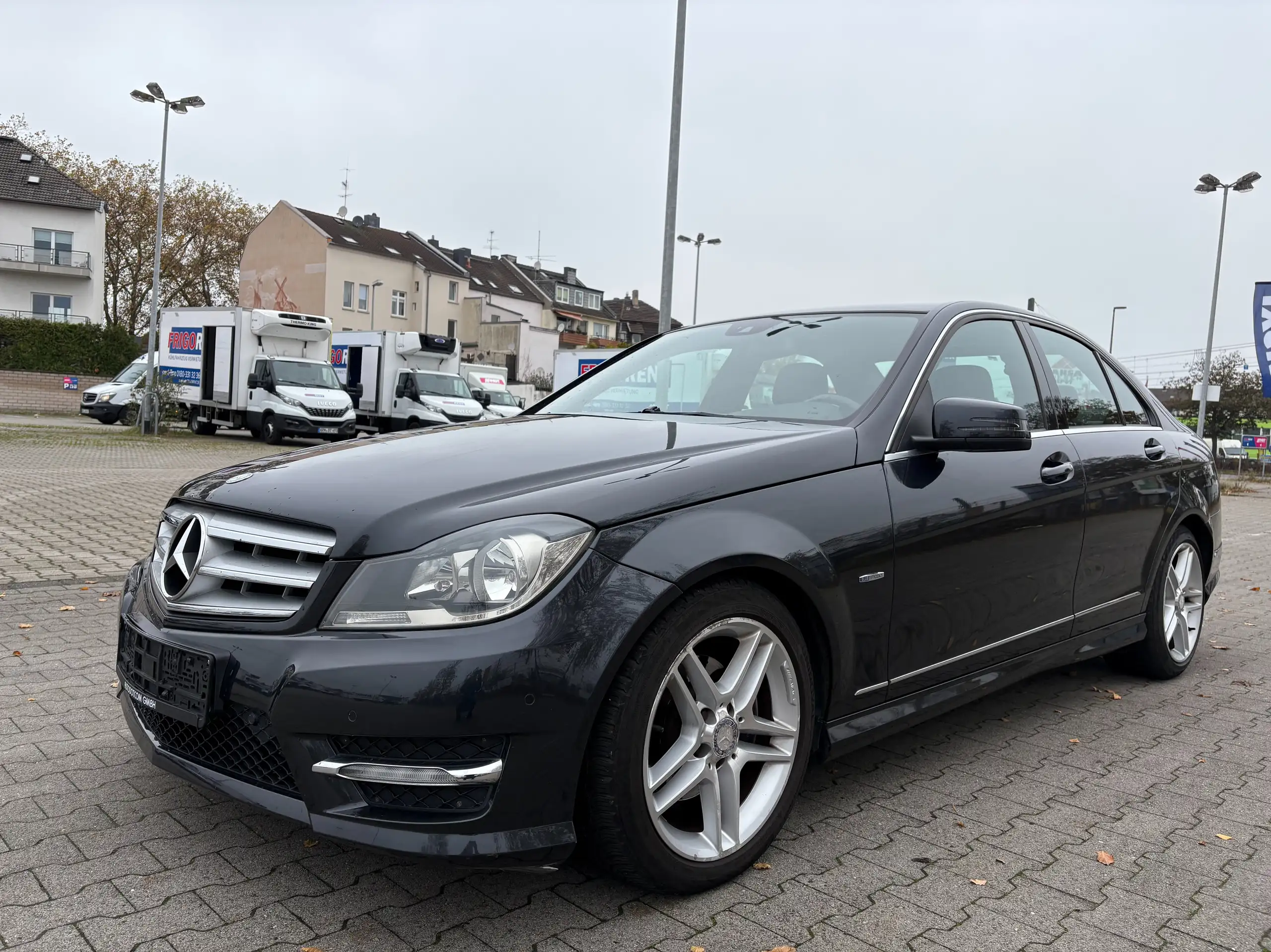 Mercedes-Benz - C 220