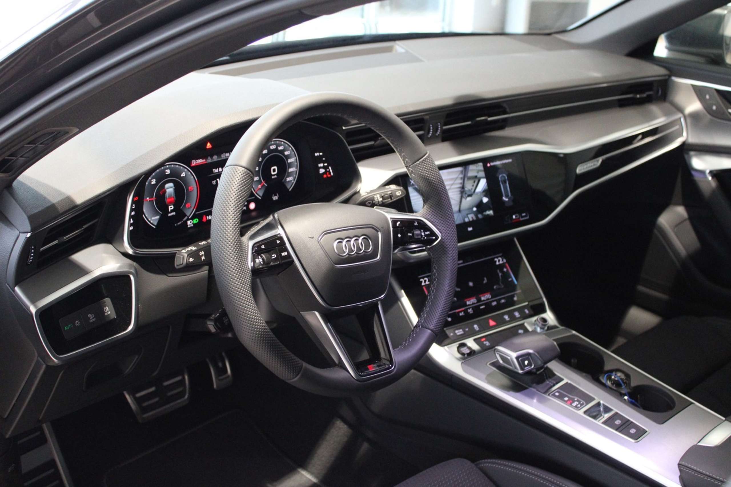 Audi - A6