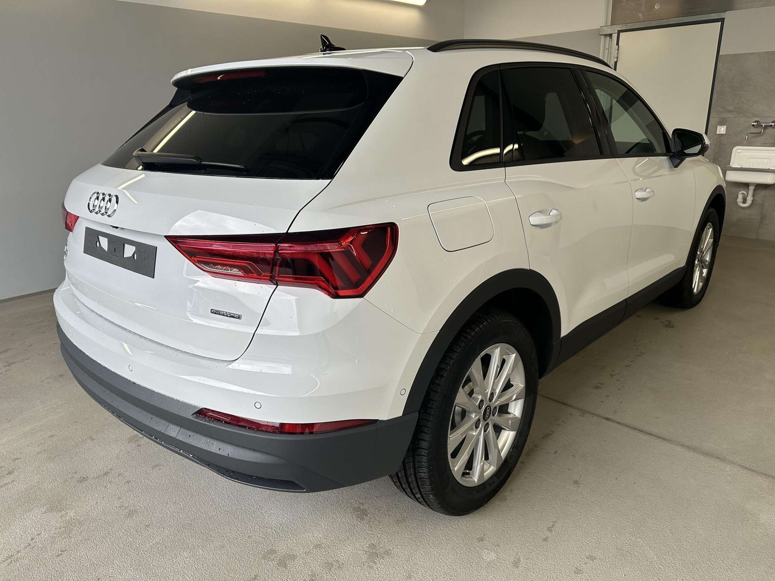 Audi - Q3