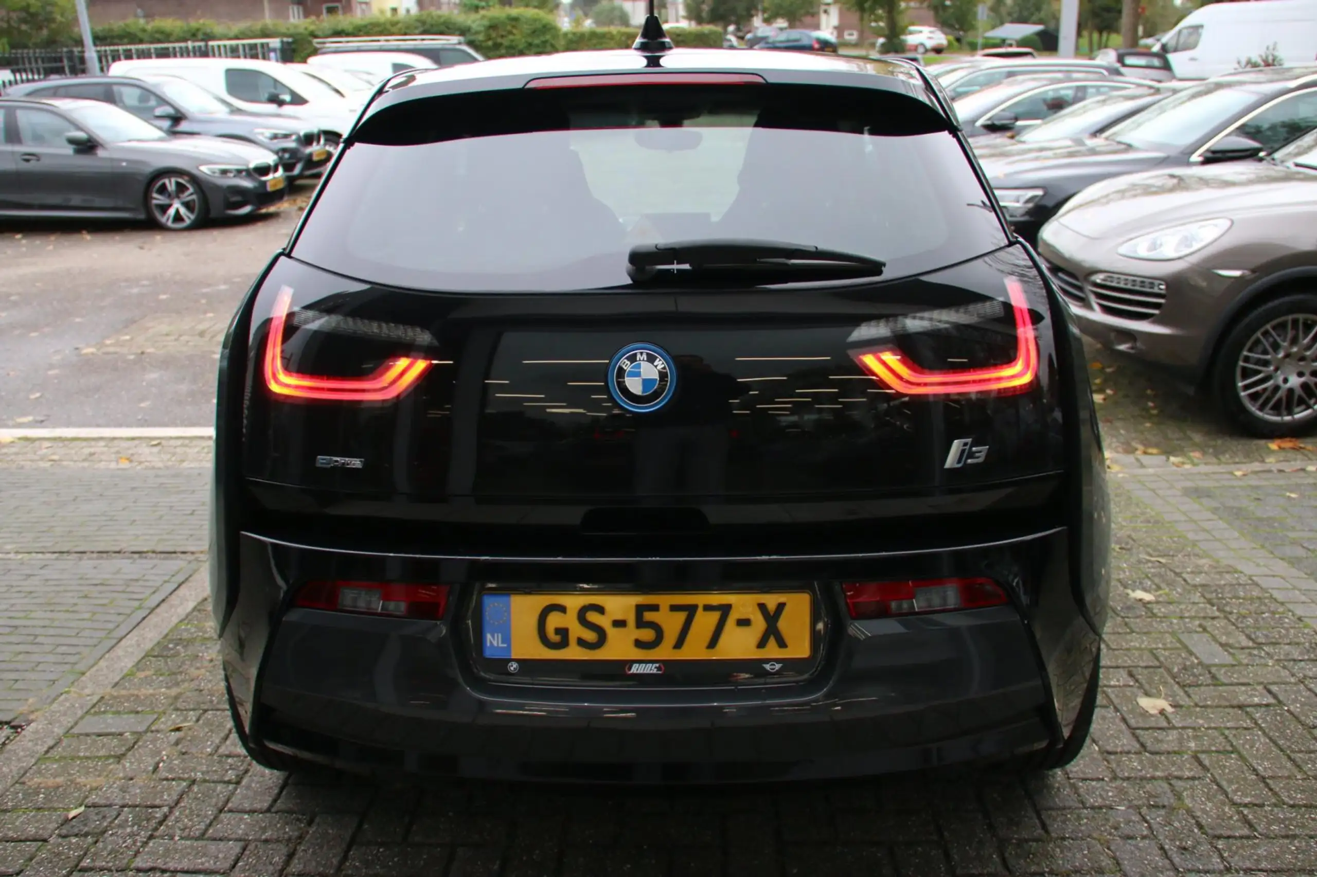 BMW - i3