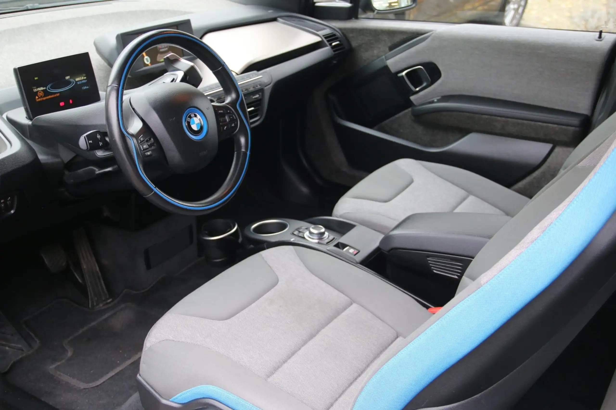 BMW - i3