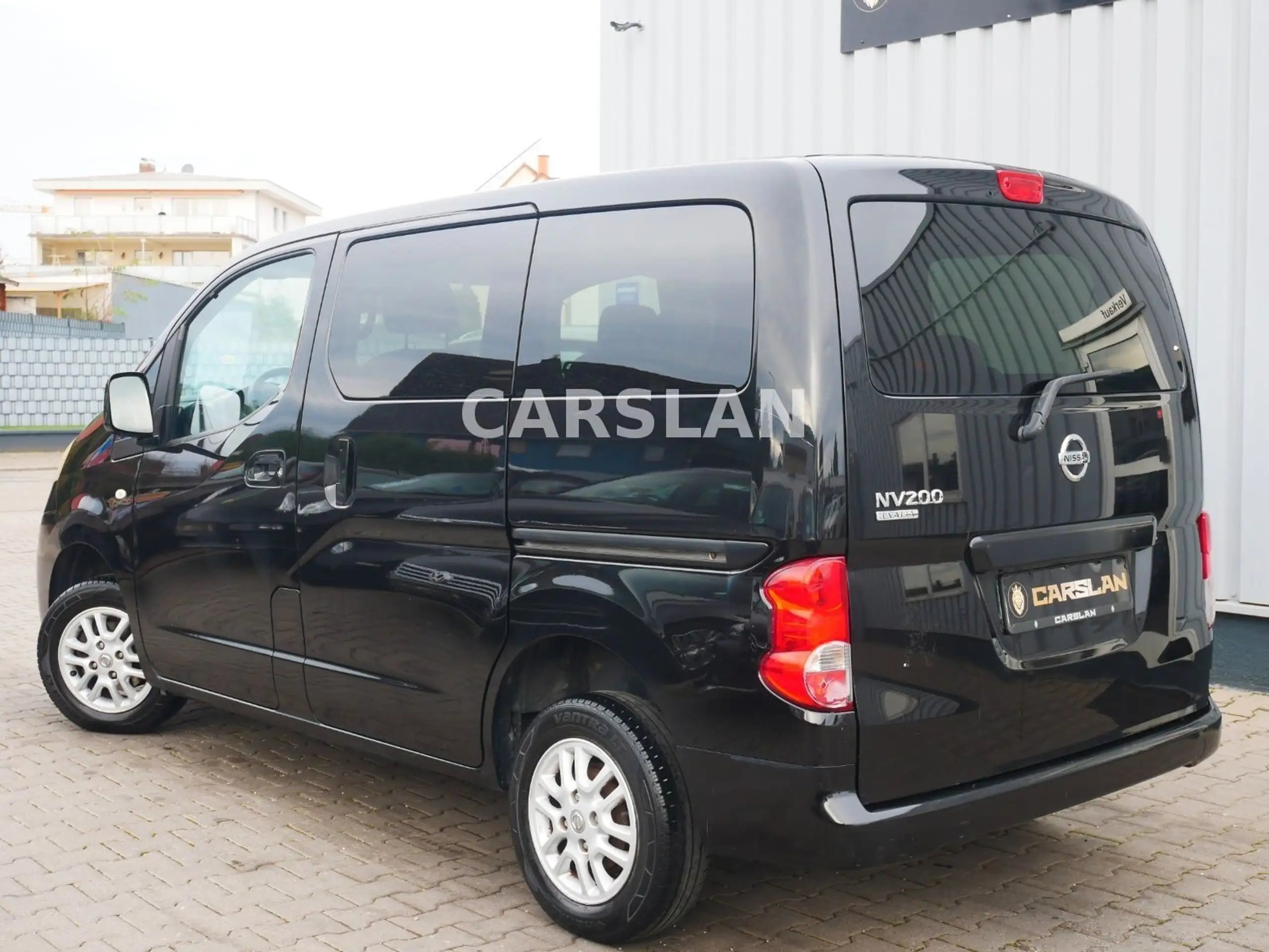 Nissan - NV200