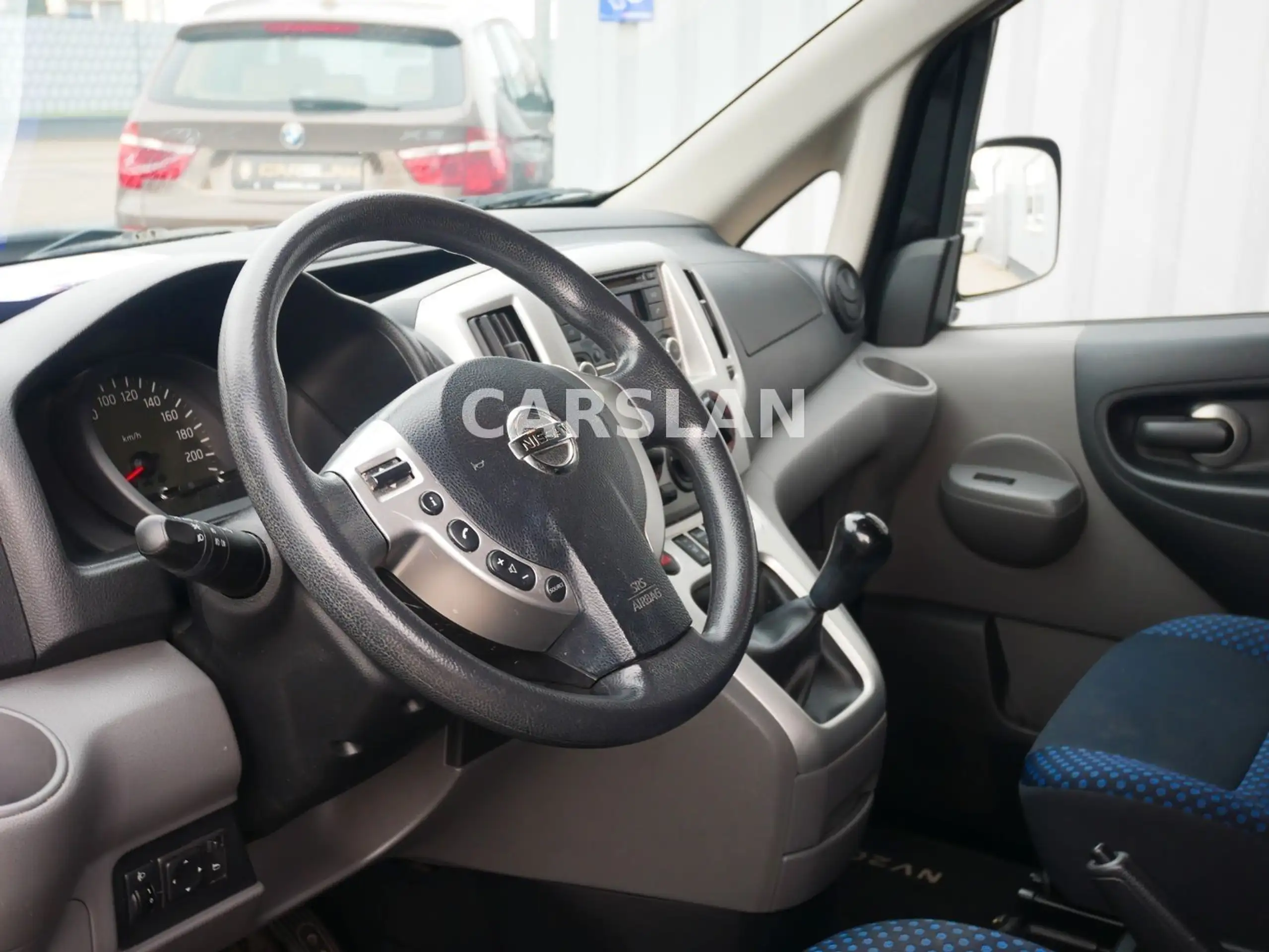 Nissan - NV200