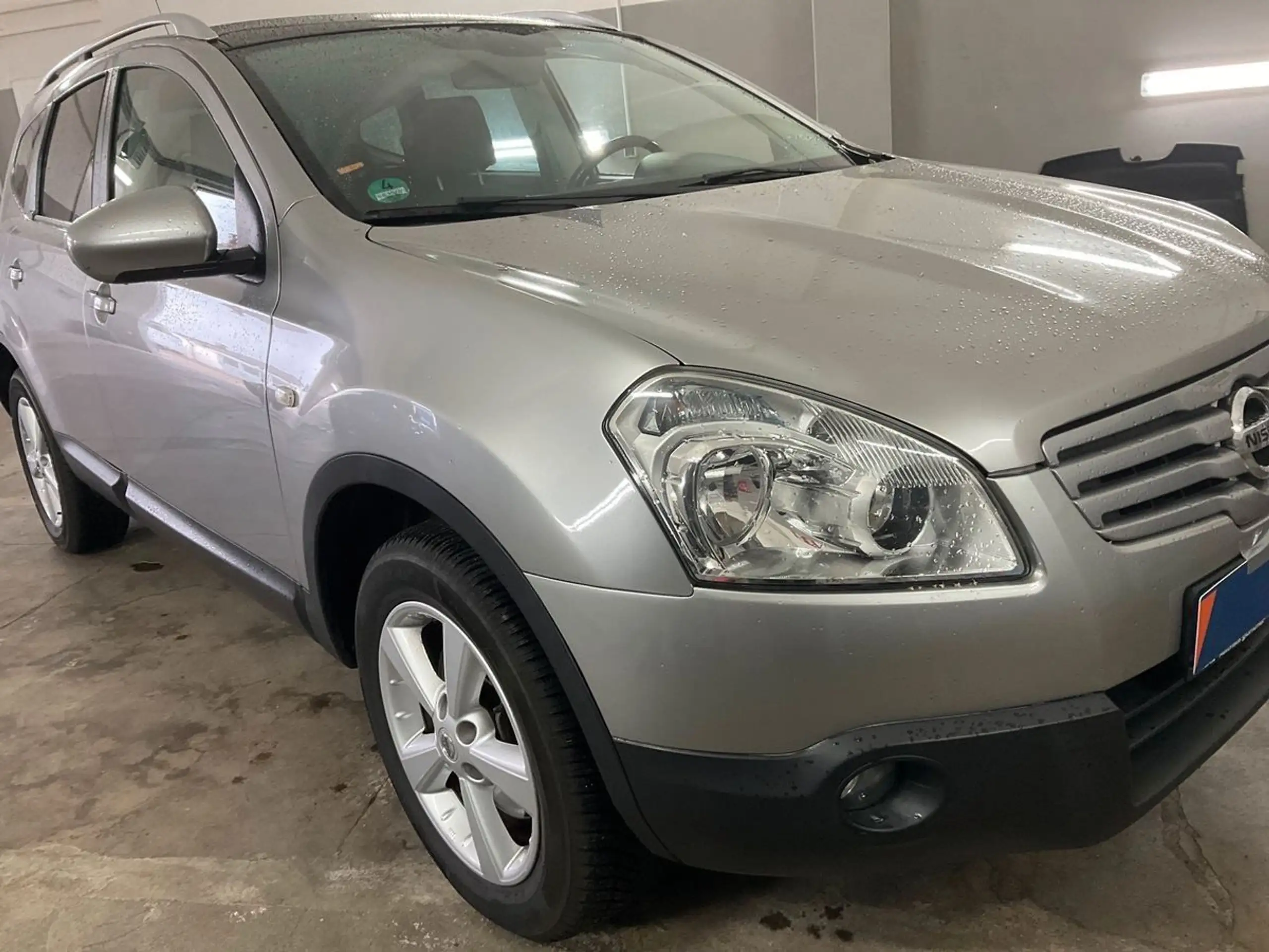 Nissan - Qashqai+2