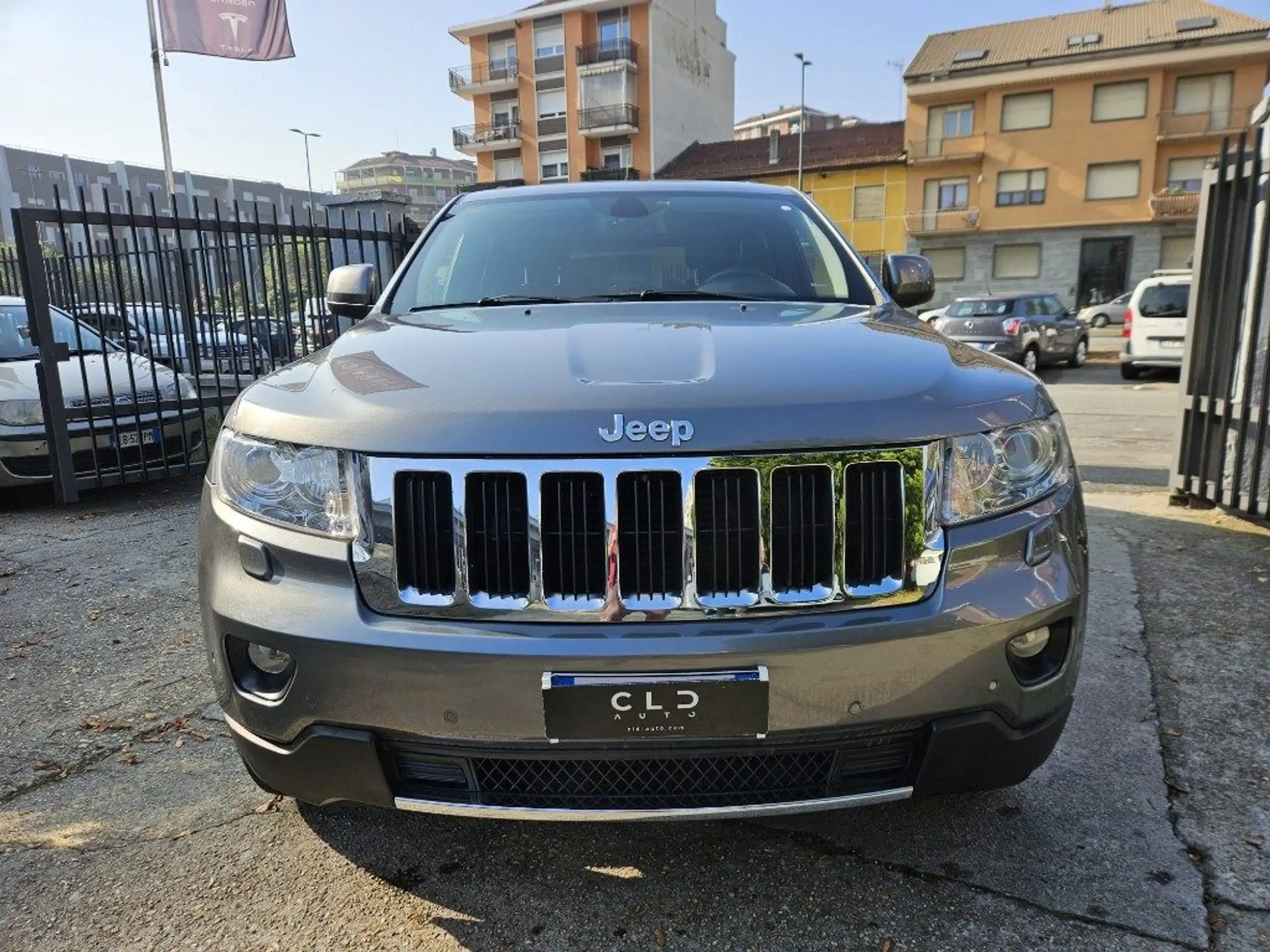 Jeep - Grand Cherokee