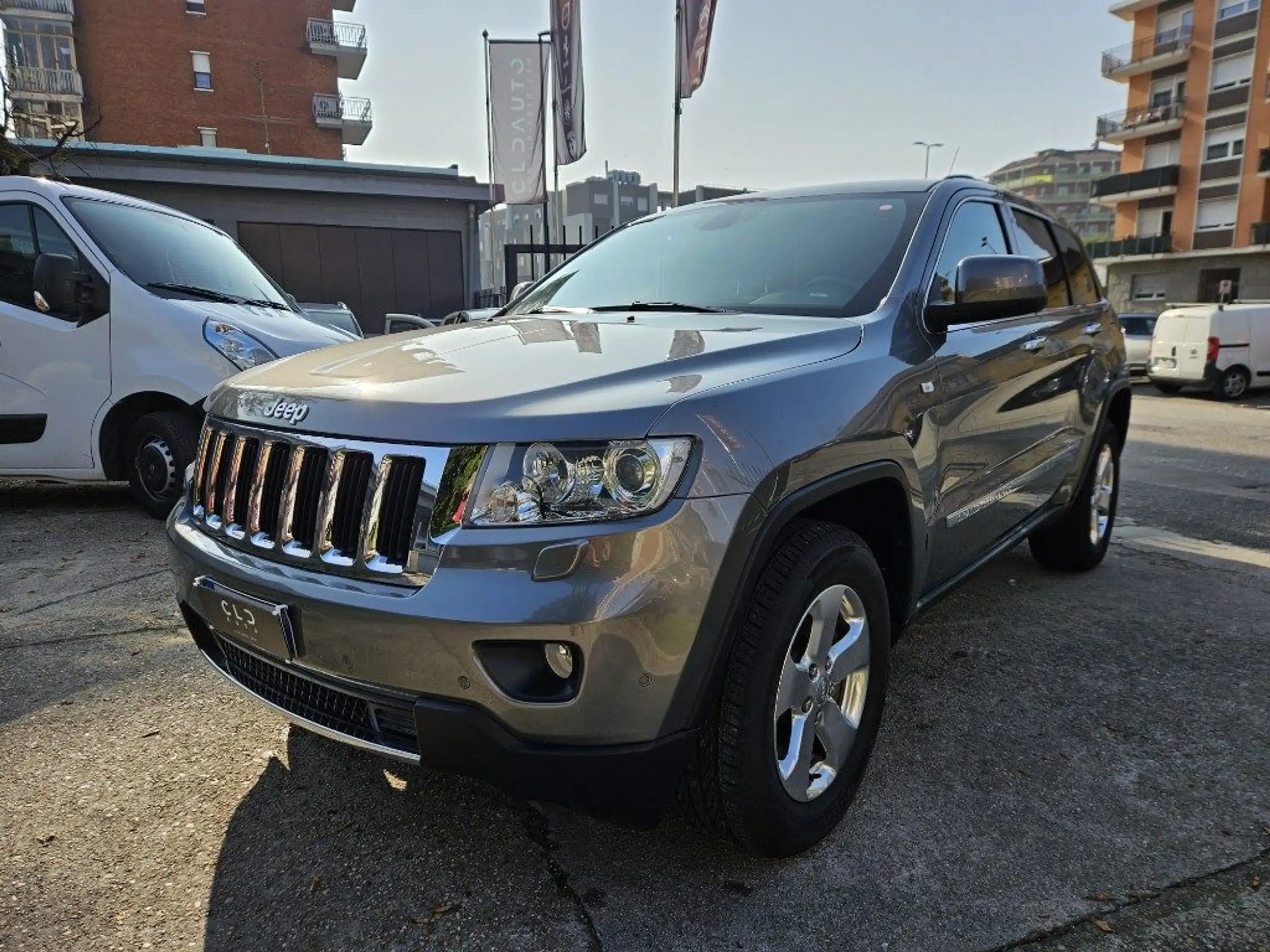 Jeep - Grand Cherokee