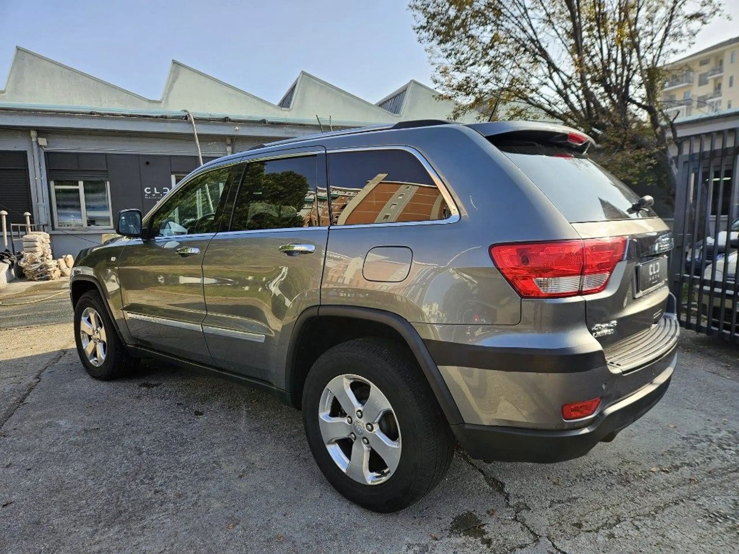 Jeep - Grand Cherokee