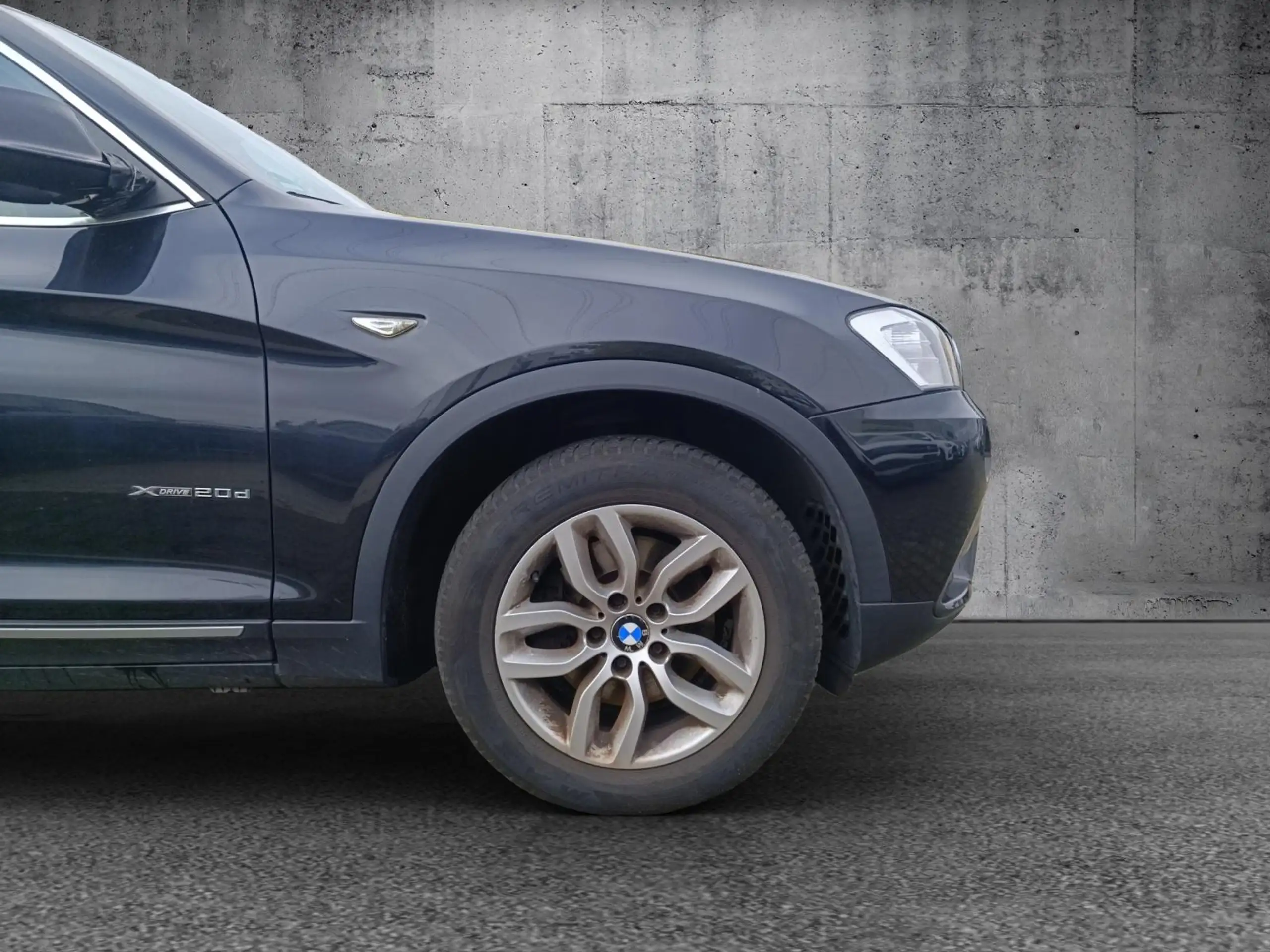 BMW - X3