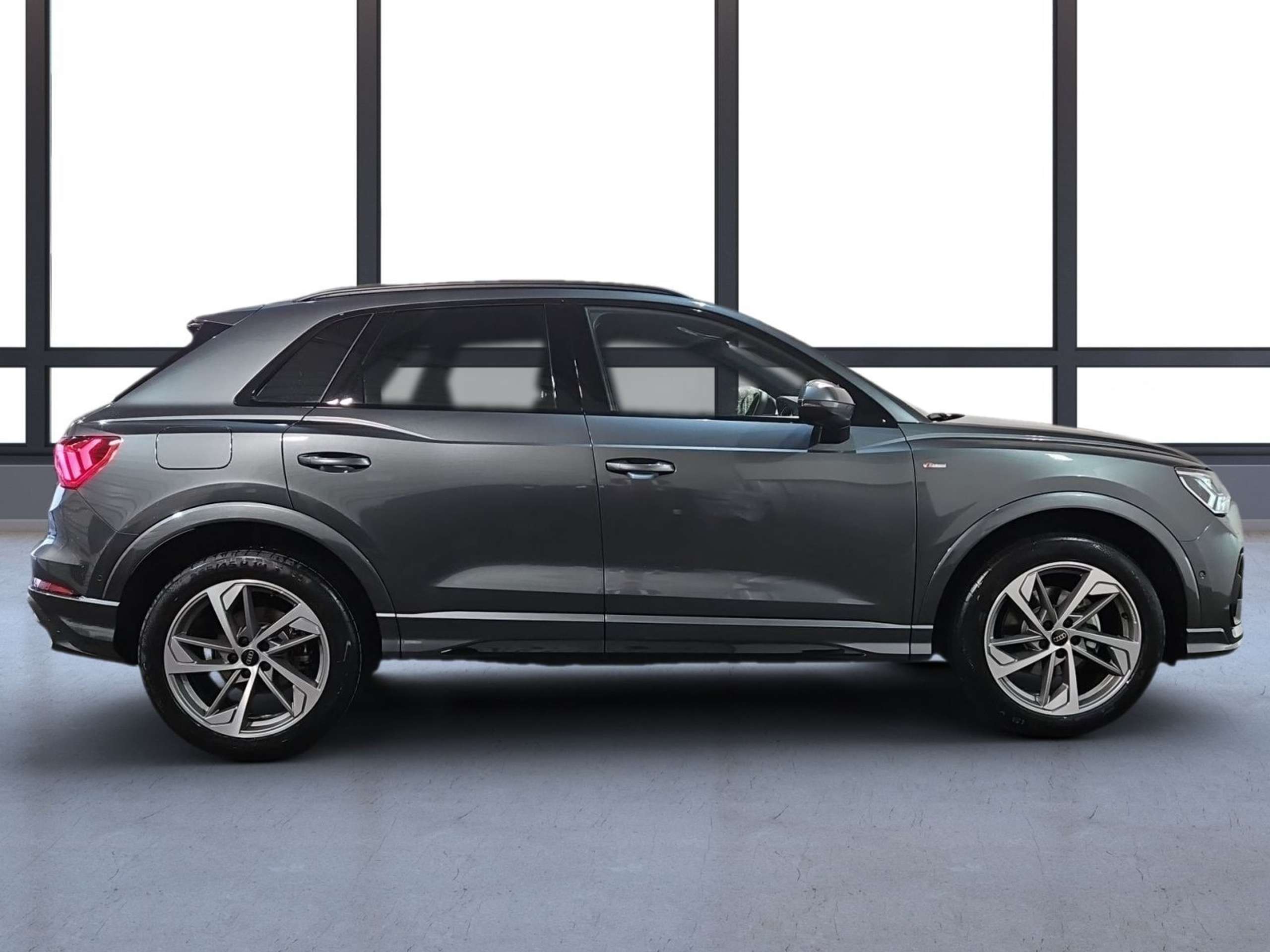 Audi - Q3