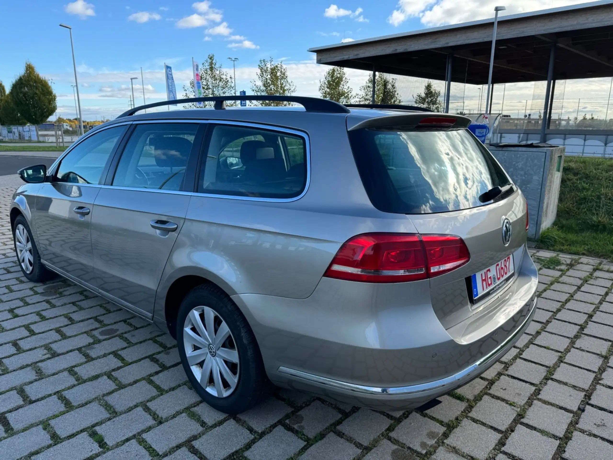 Volkswagen - Passat Variant