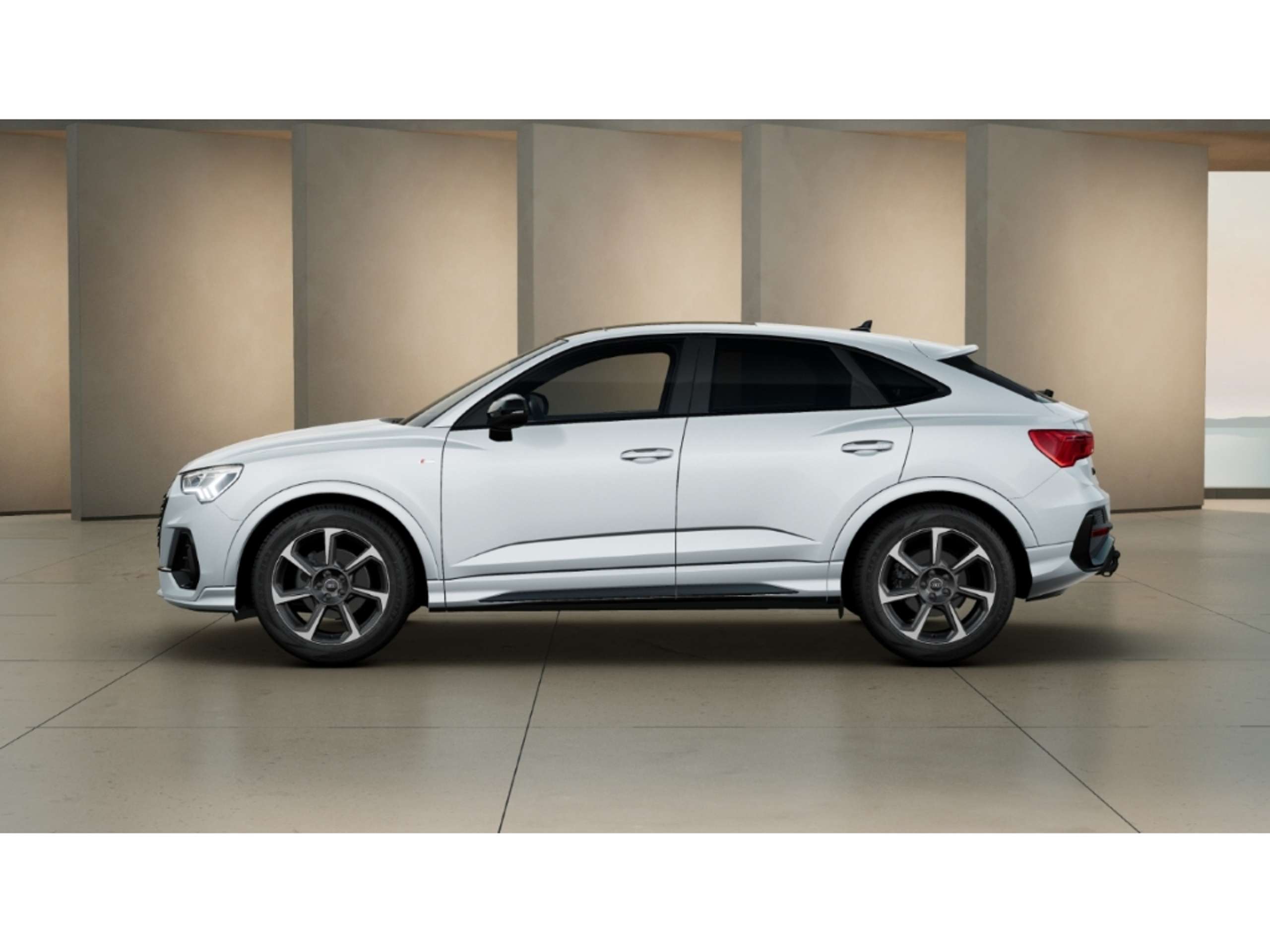 Audi - Q3