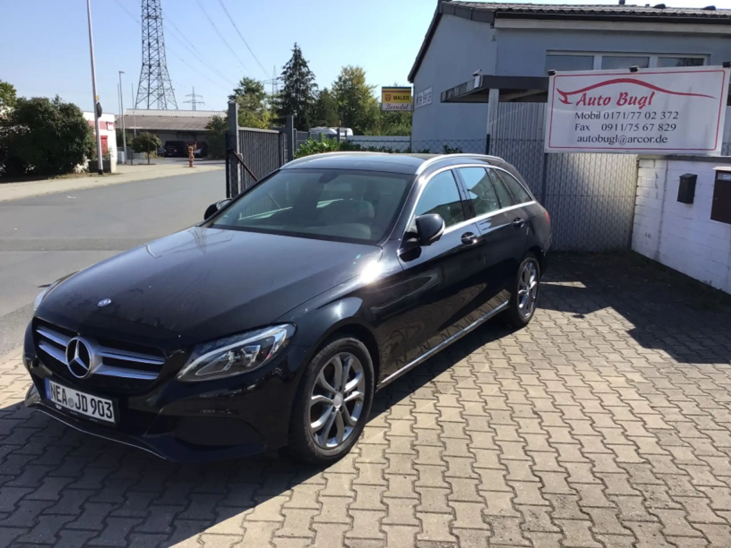 Mercedes-Benz - C 220