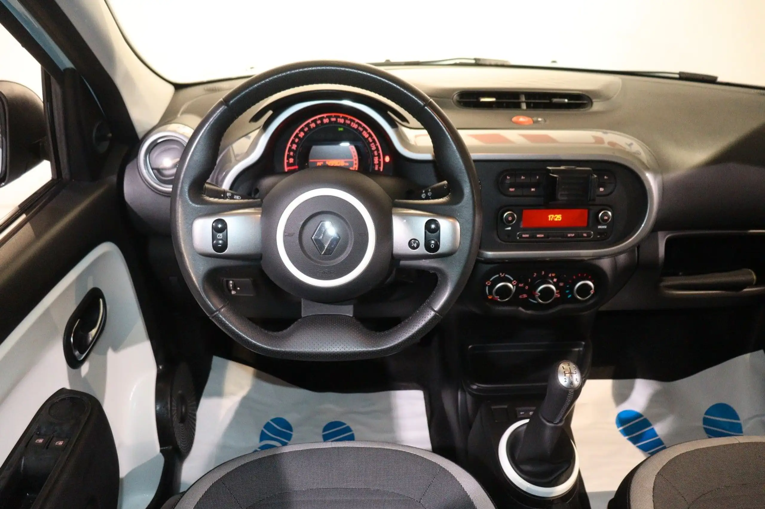 Renault - Twingo