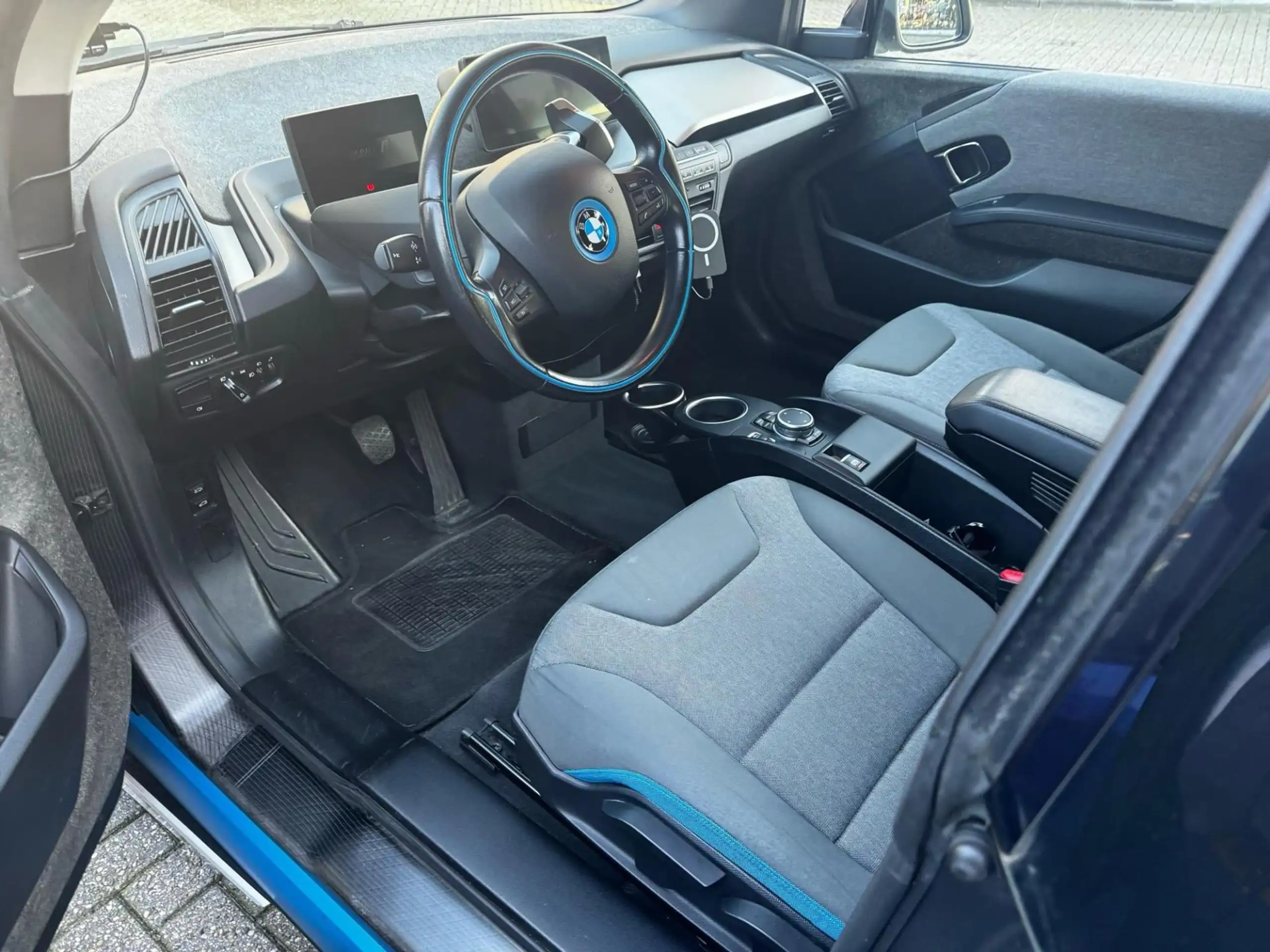 BMW - i3