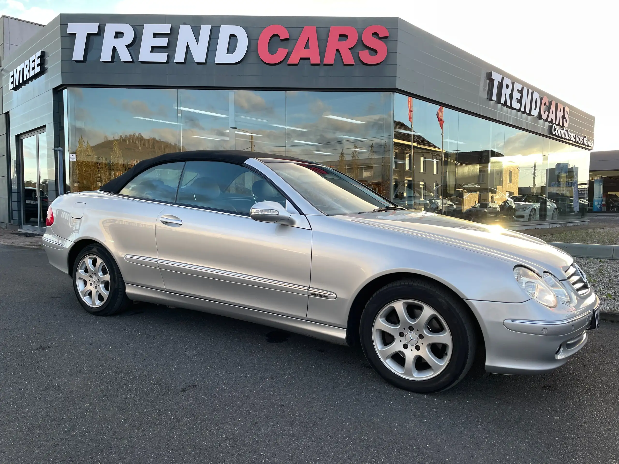 Mercedes-Benz - CLK 200