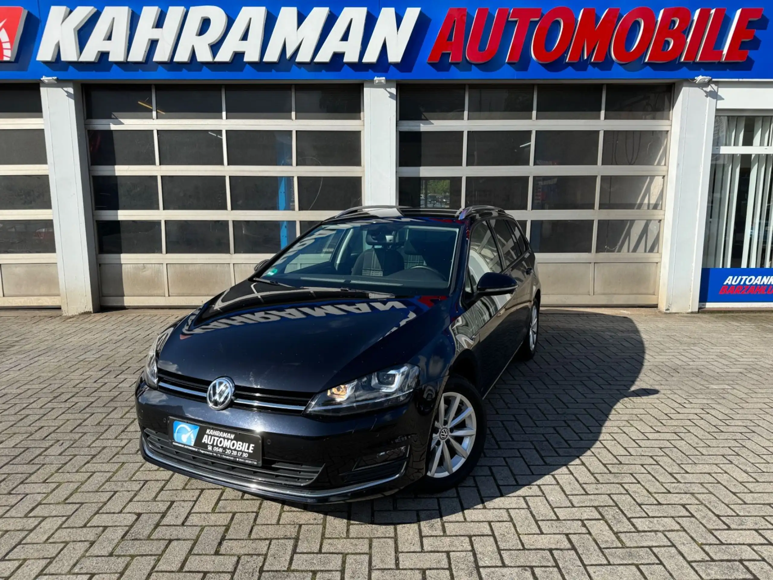 Volkswagen - Golf