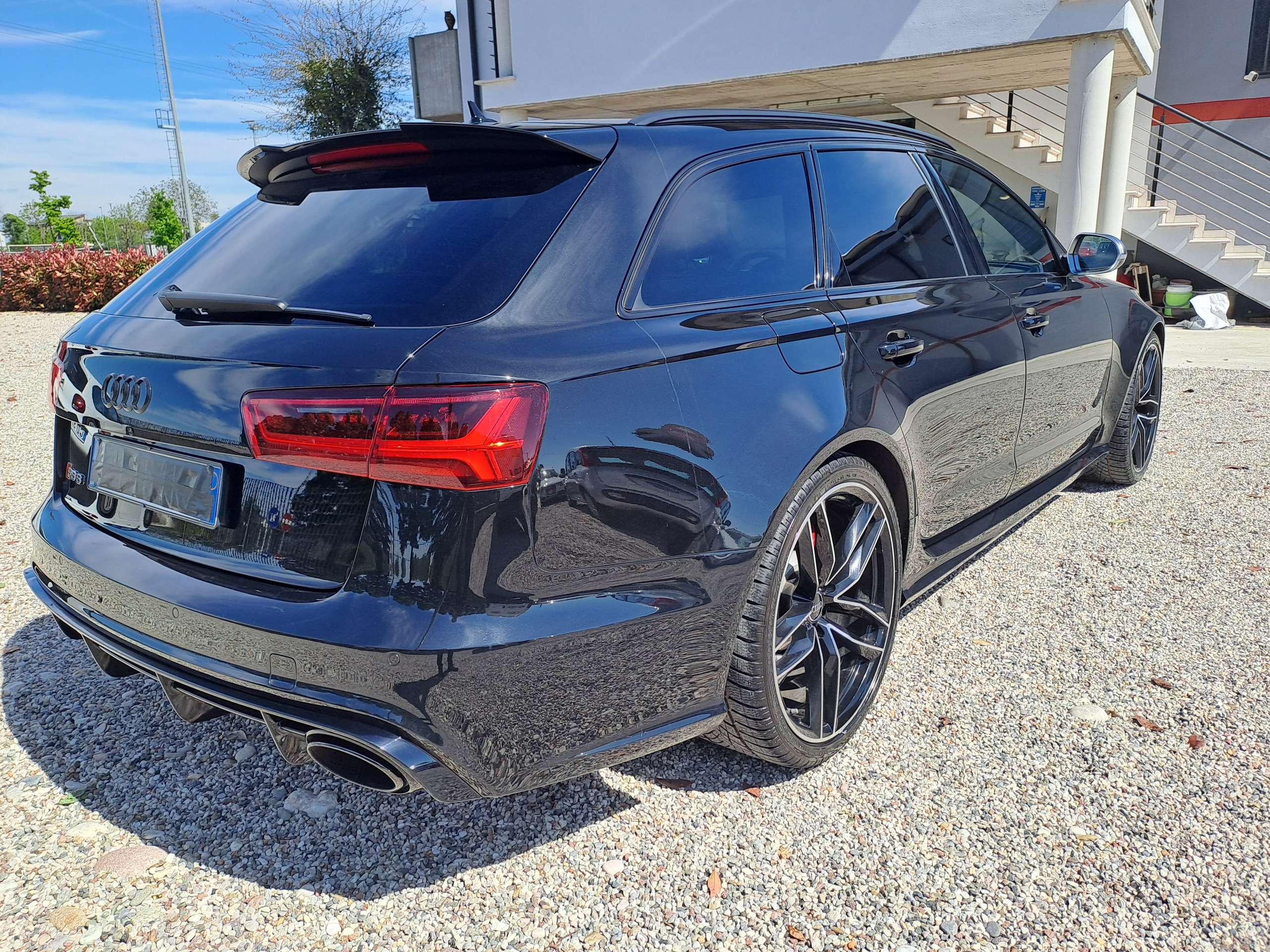 Audi - RS6