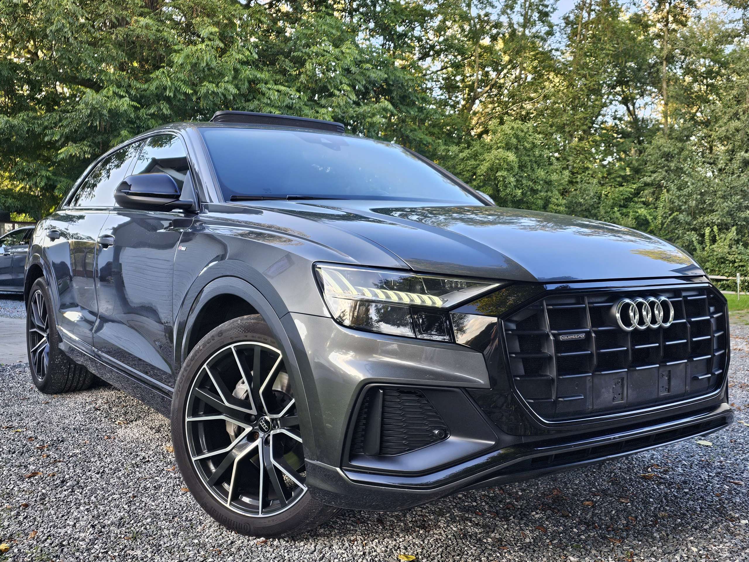 Audi - Q8