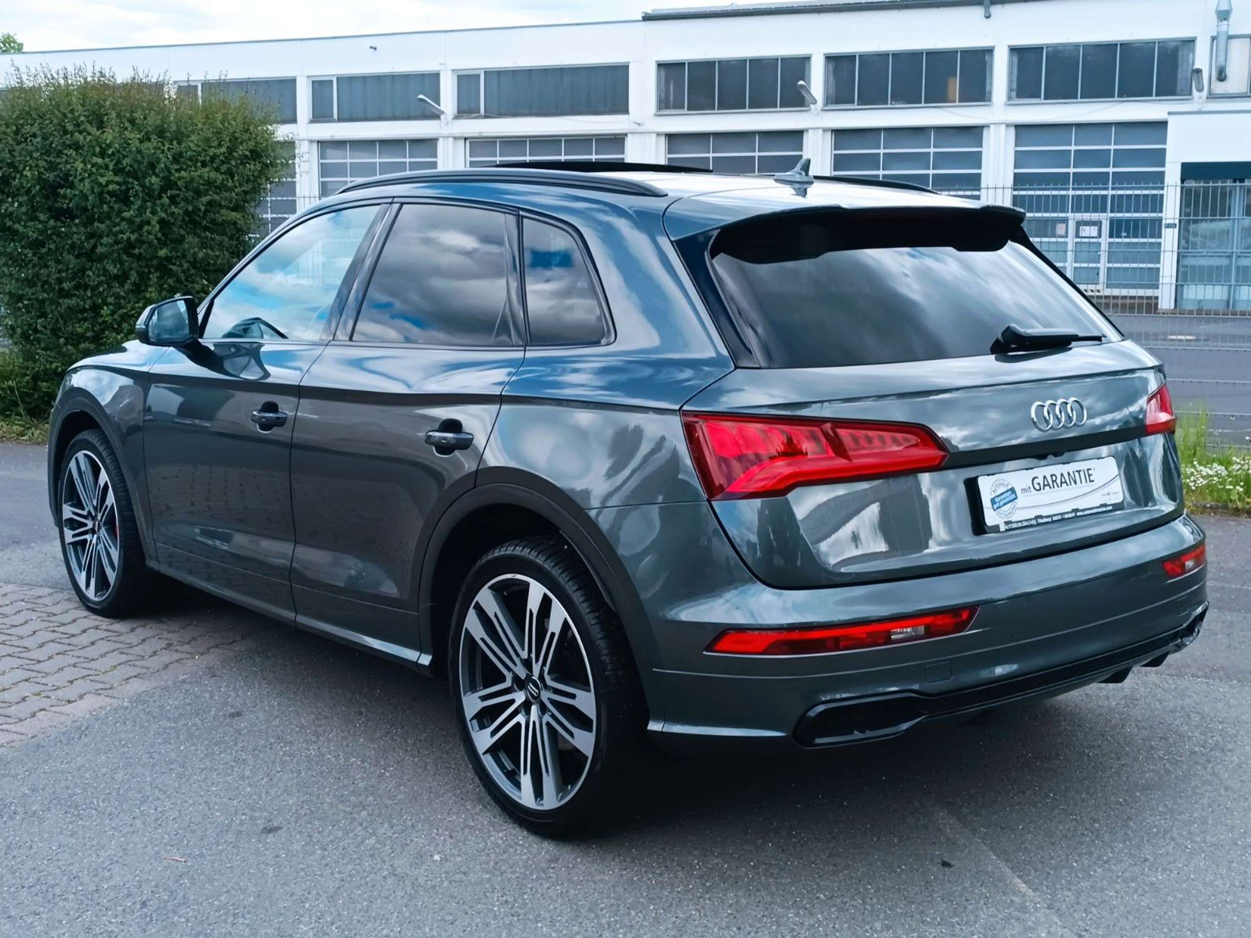 Audi - SQ5