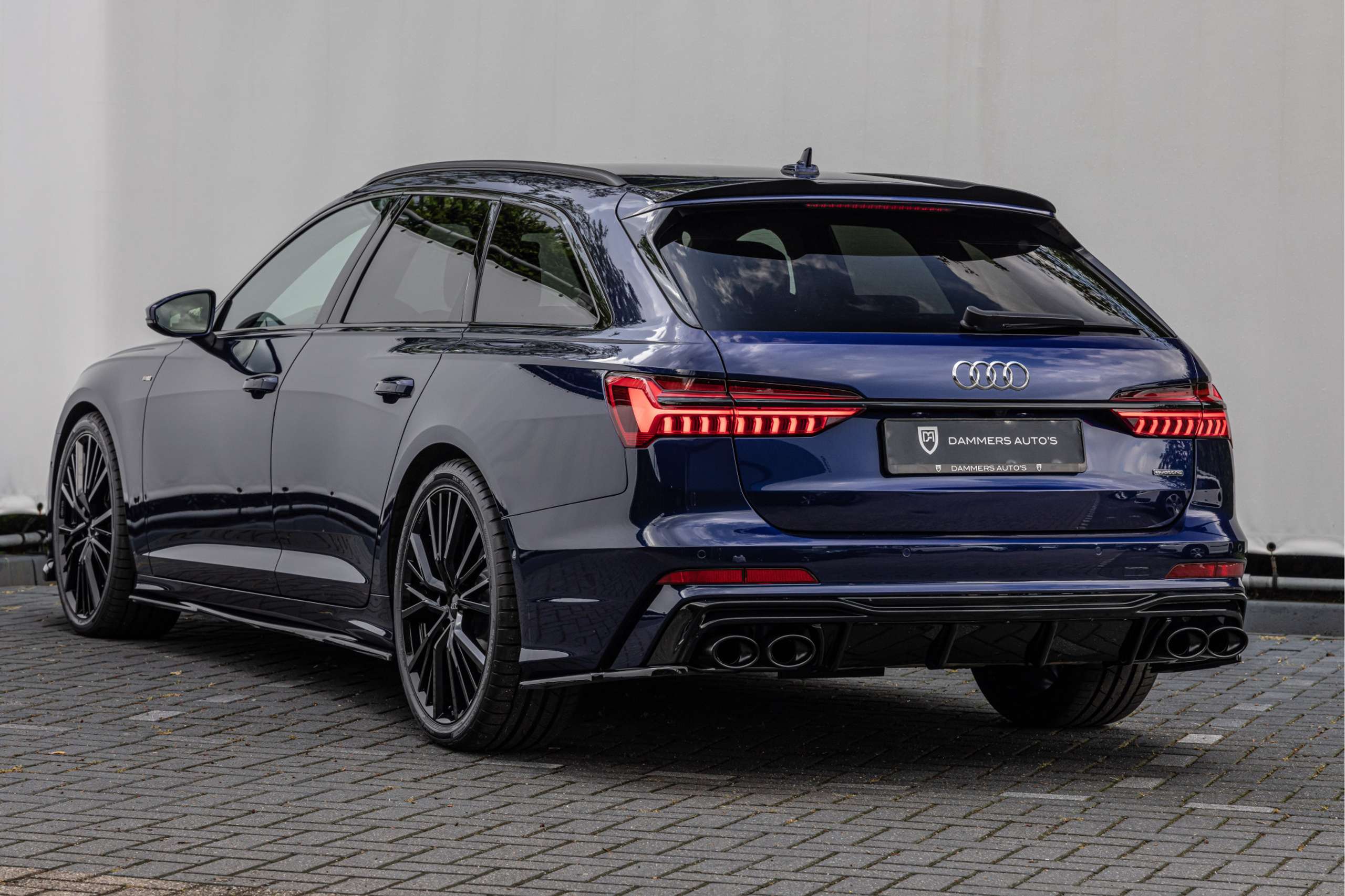 Audi - A6