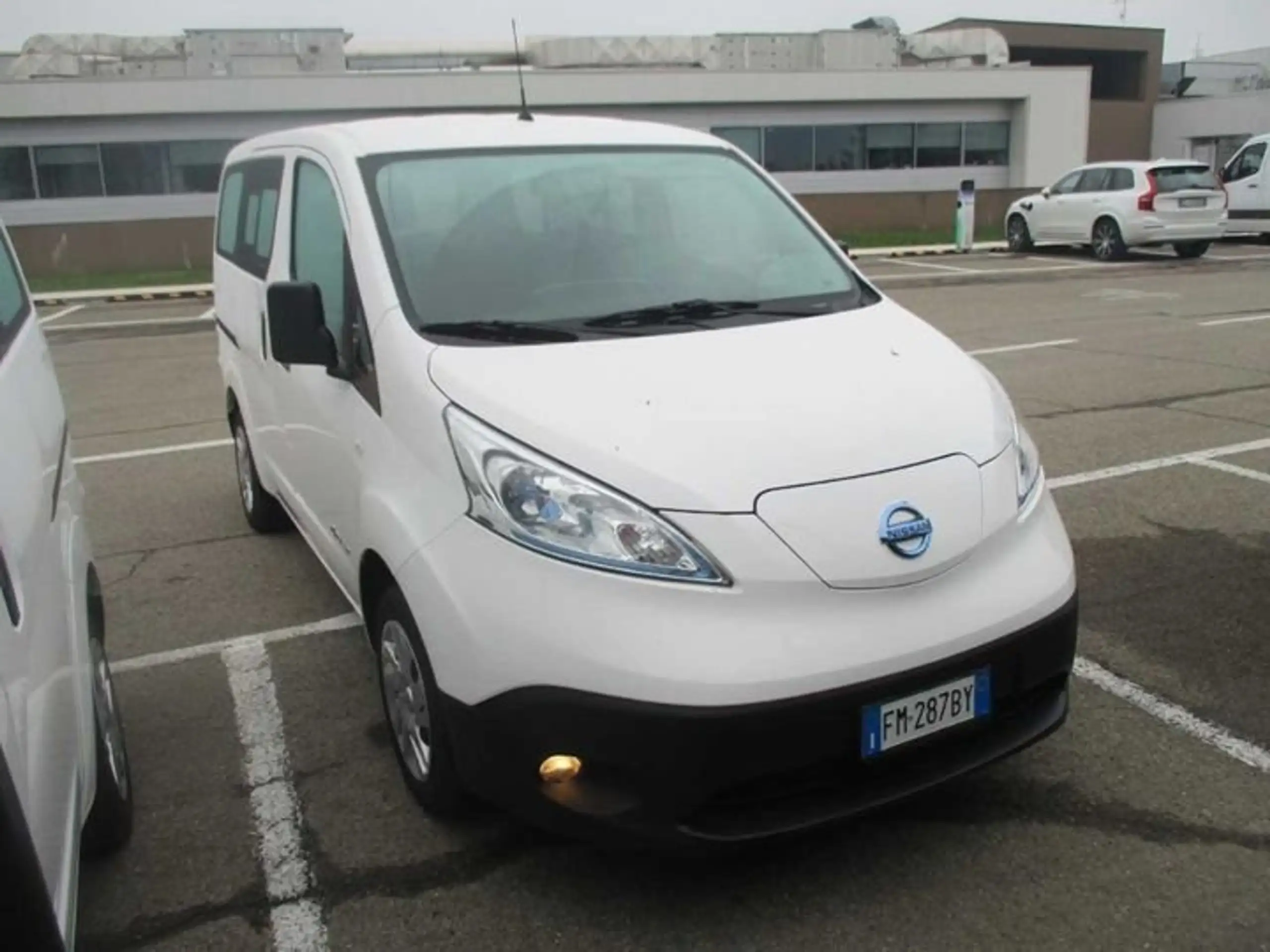 Nissan - E-NV200