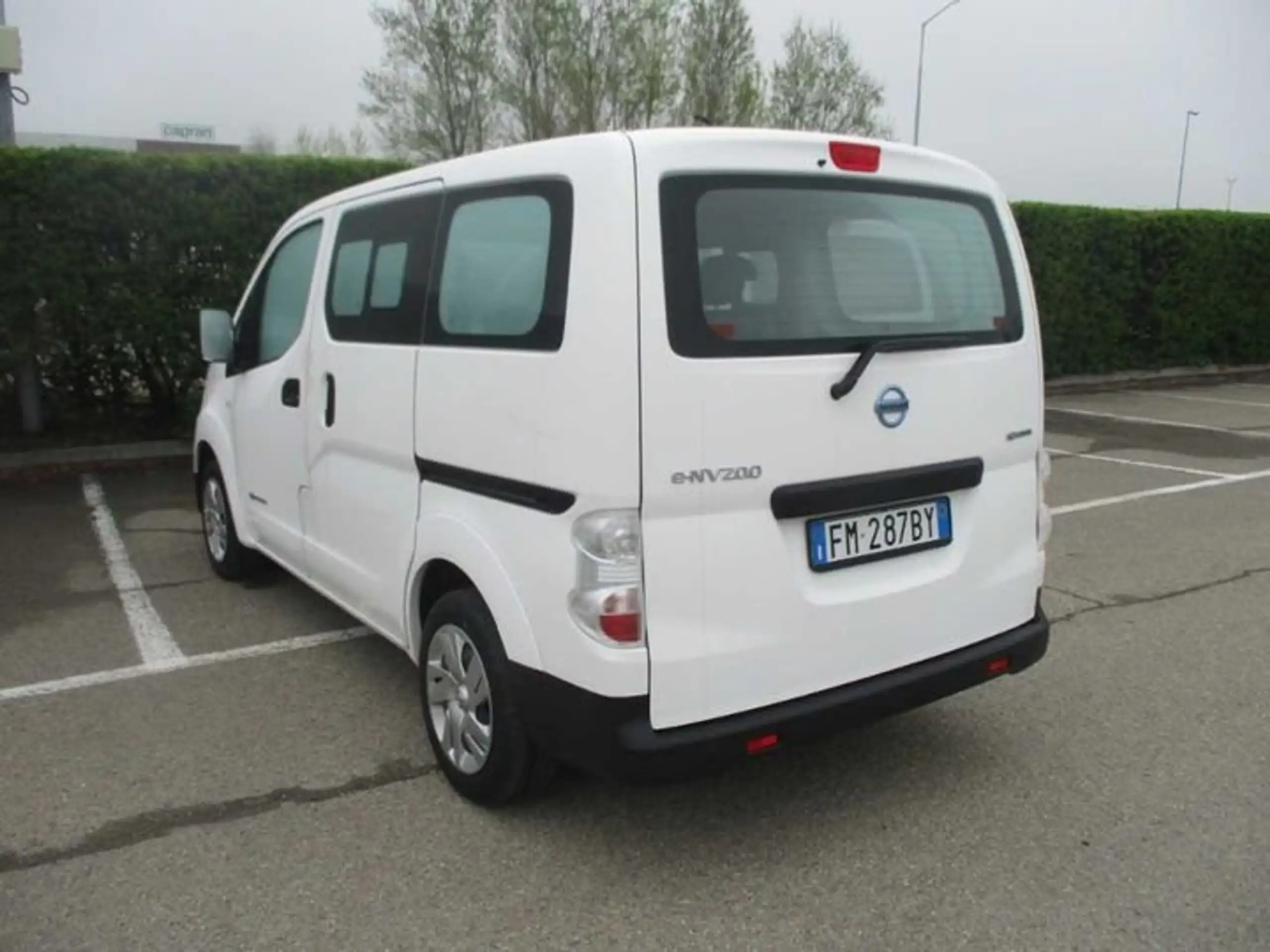 Nissan - E-NV200