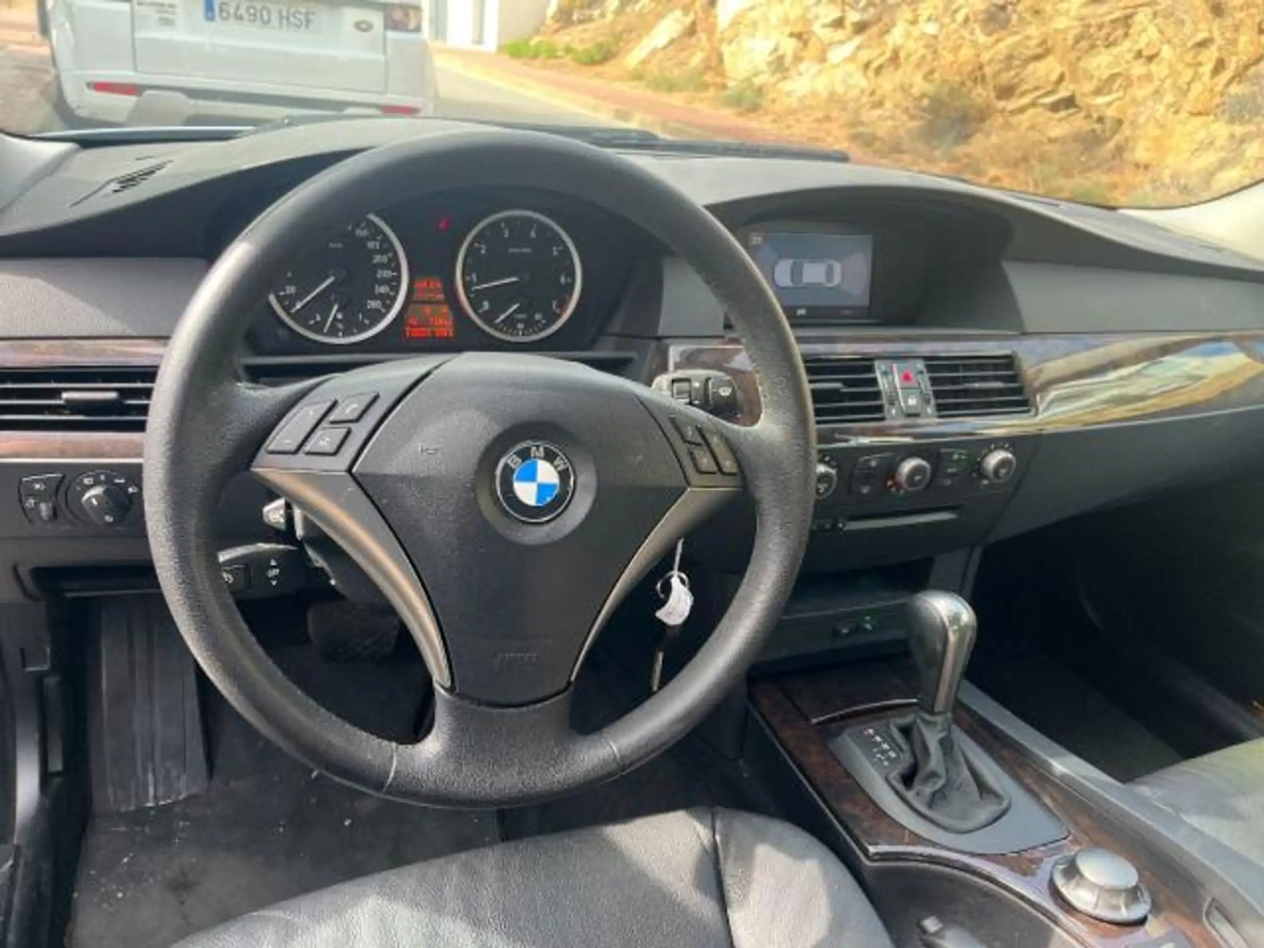 BMW - 545