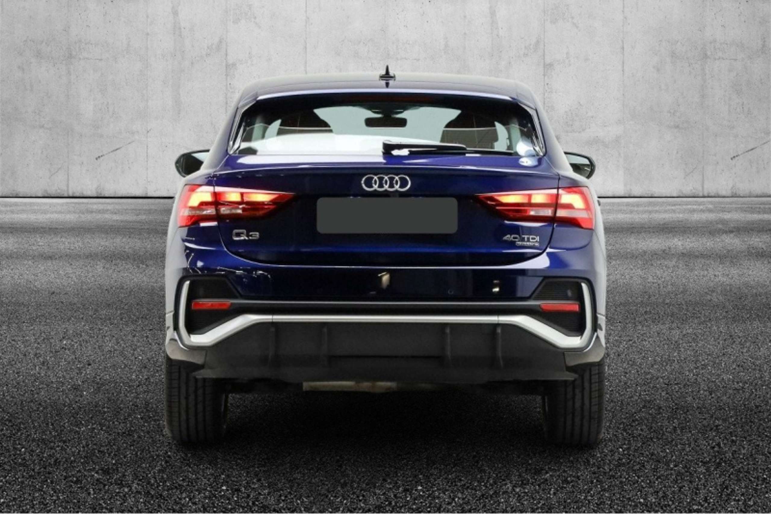 Audi - Q3