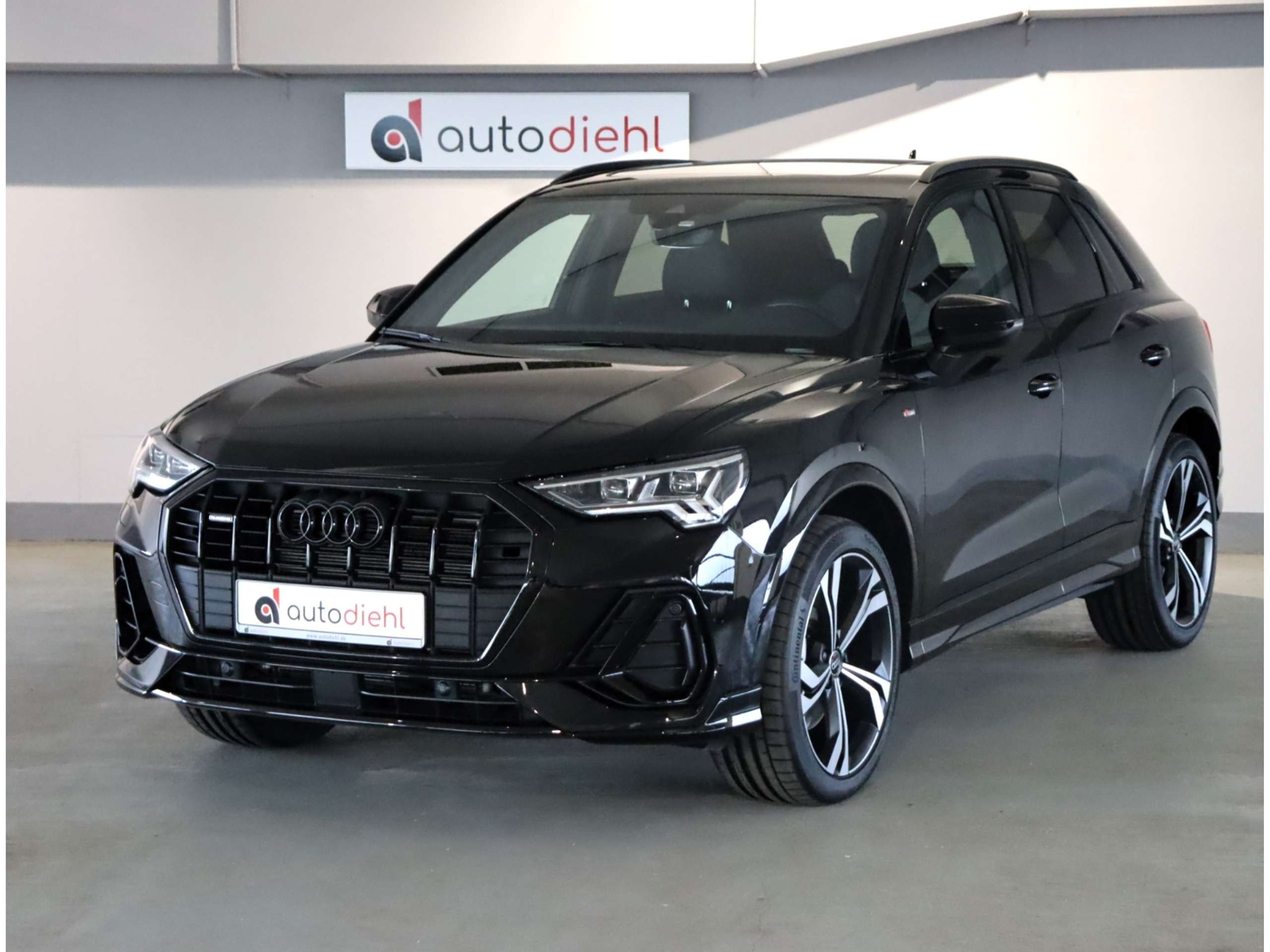 Audi - Q3