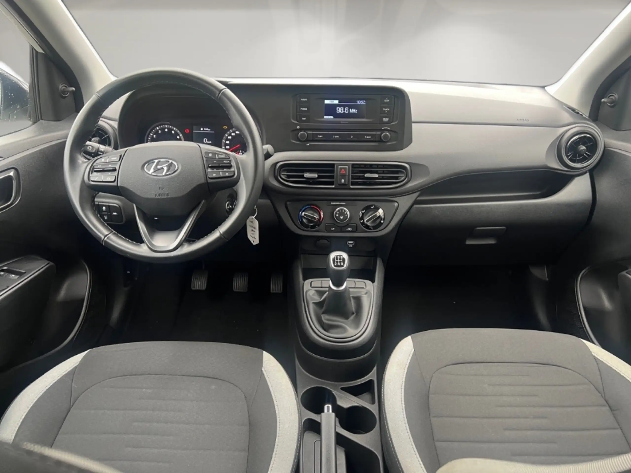 Hyundai - i10