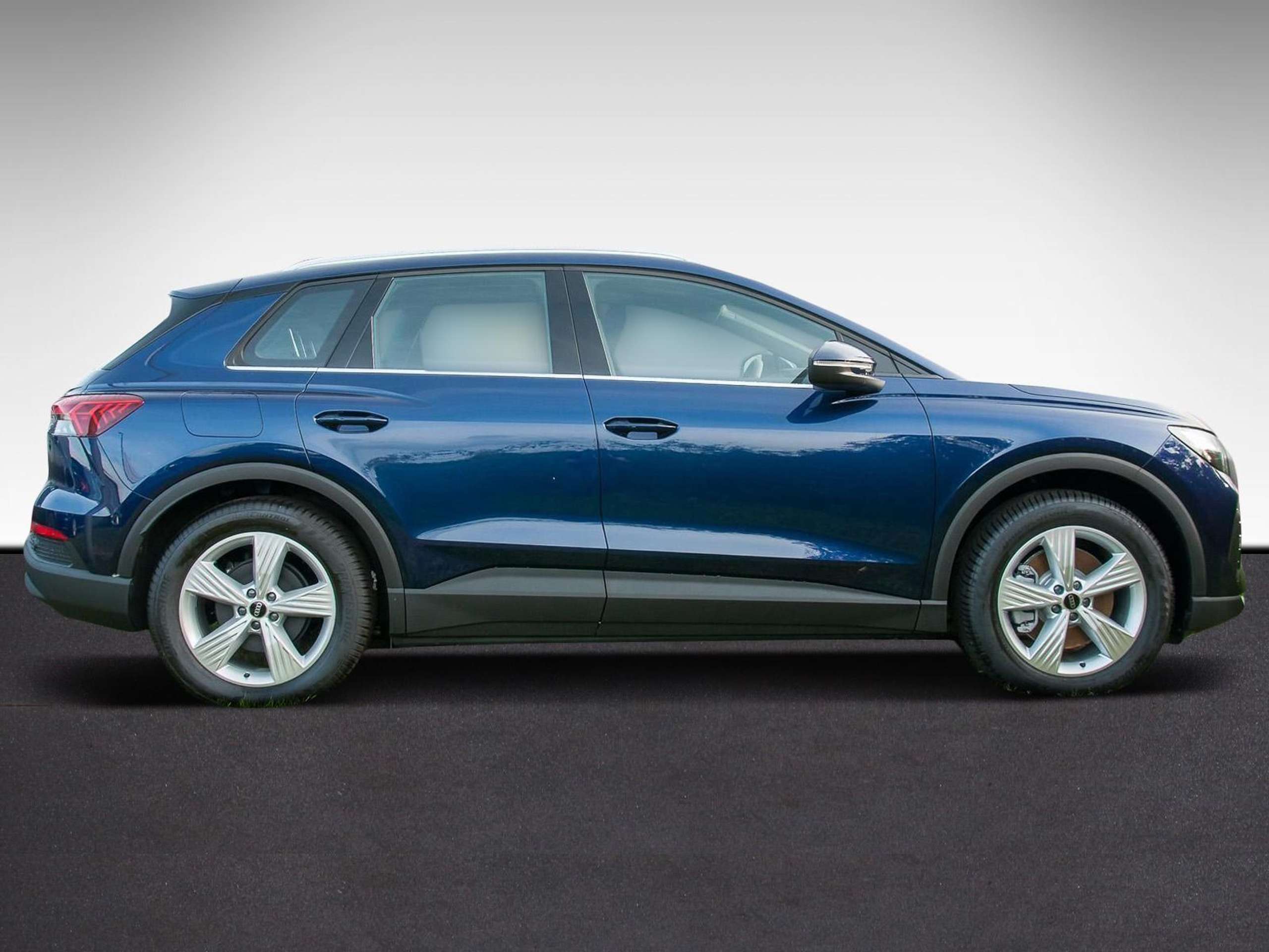 Audi - Q4 e-tron