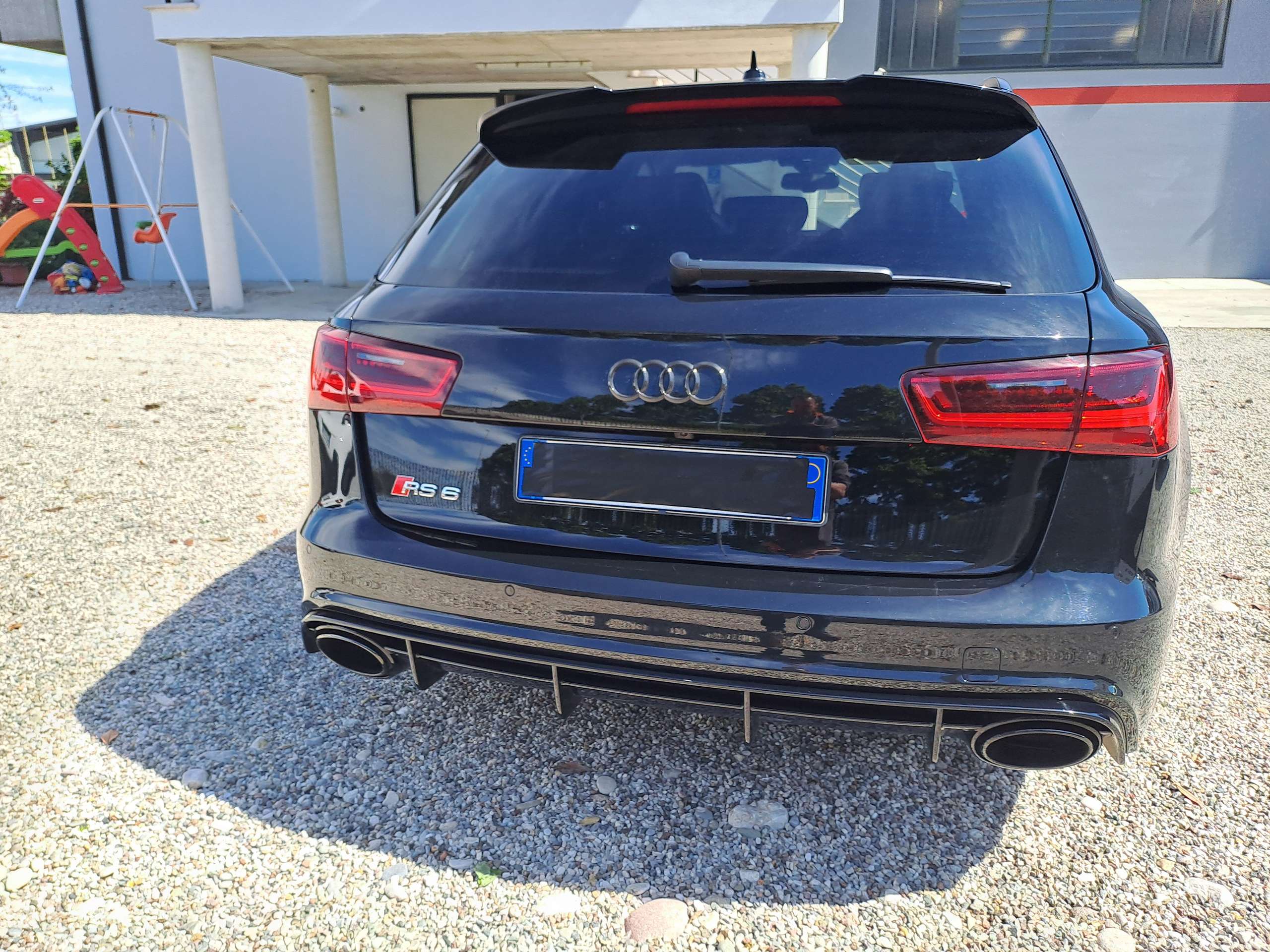 Audi - RS6