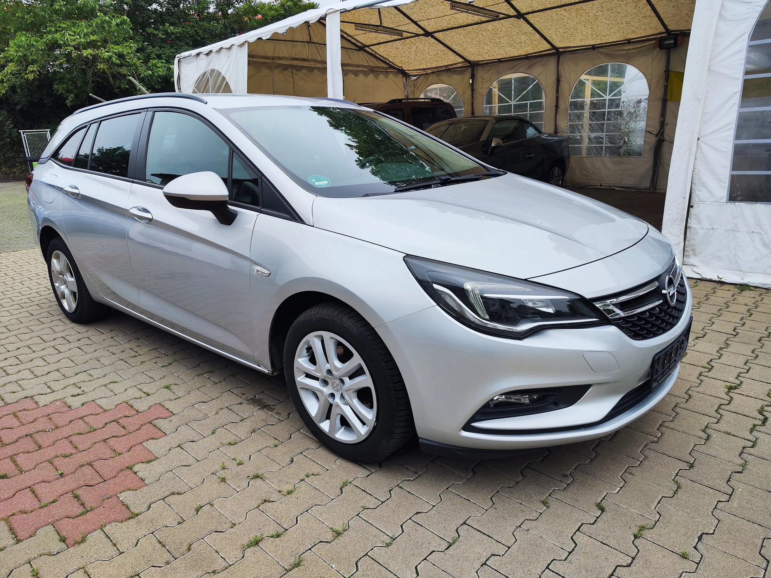 Opel - Astra