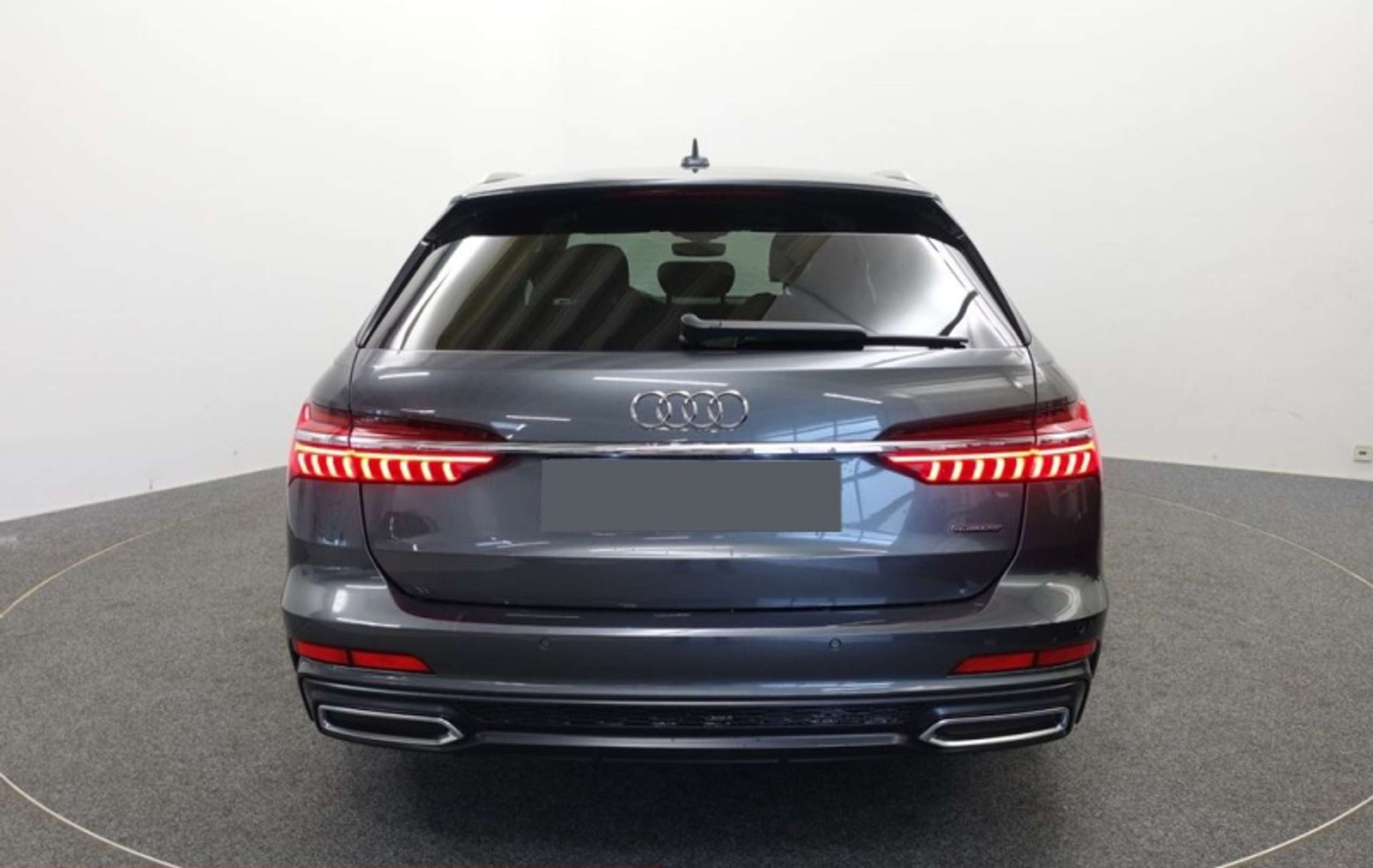 Audi - A6